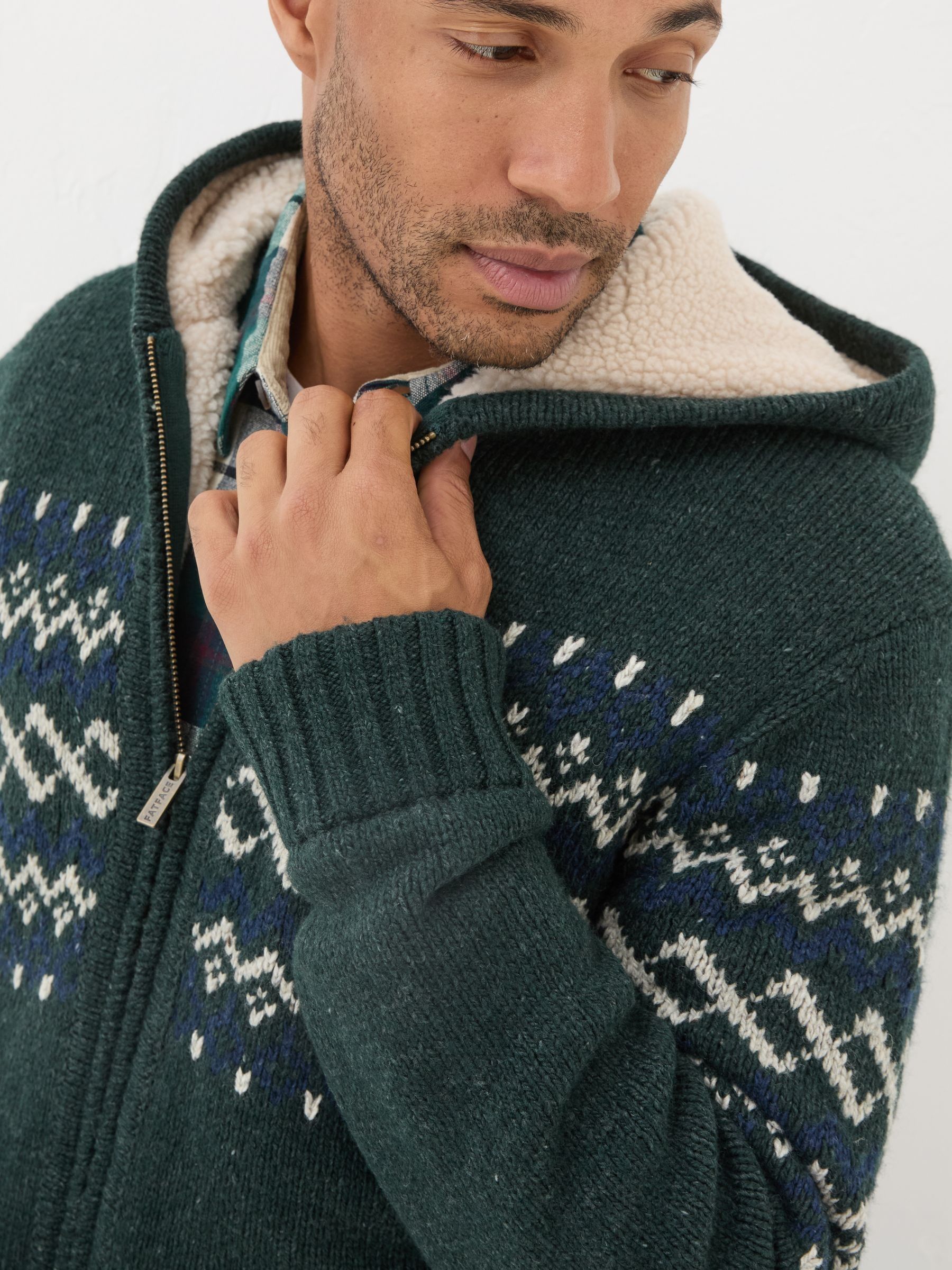 Dark Green Findon Knitted Pattern Hoodie - Image 5 of 6