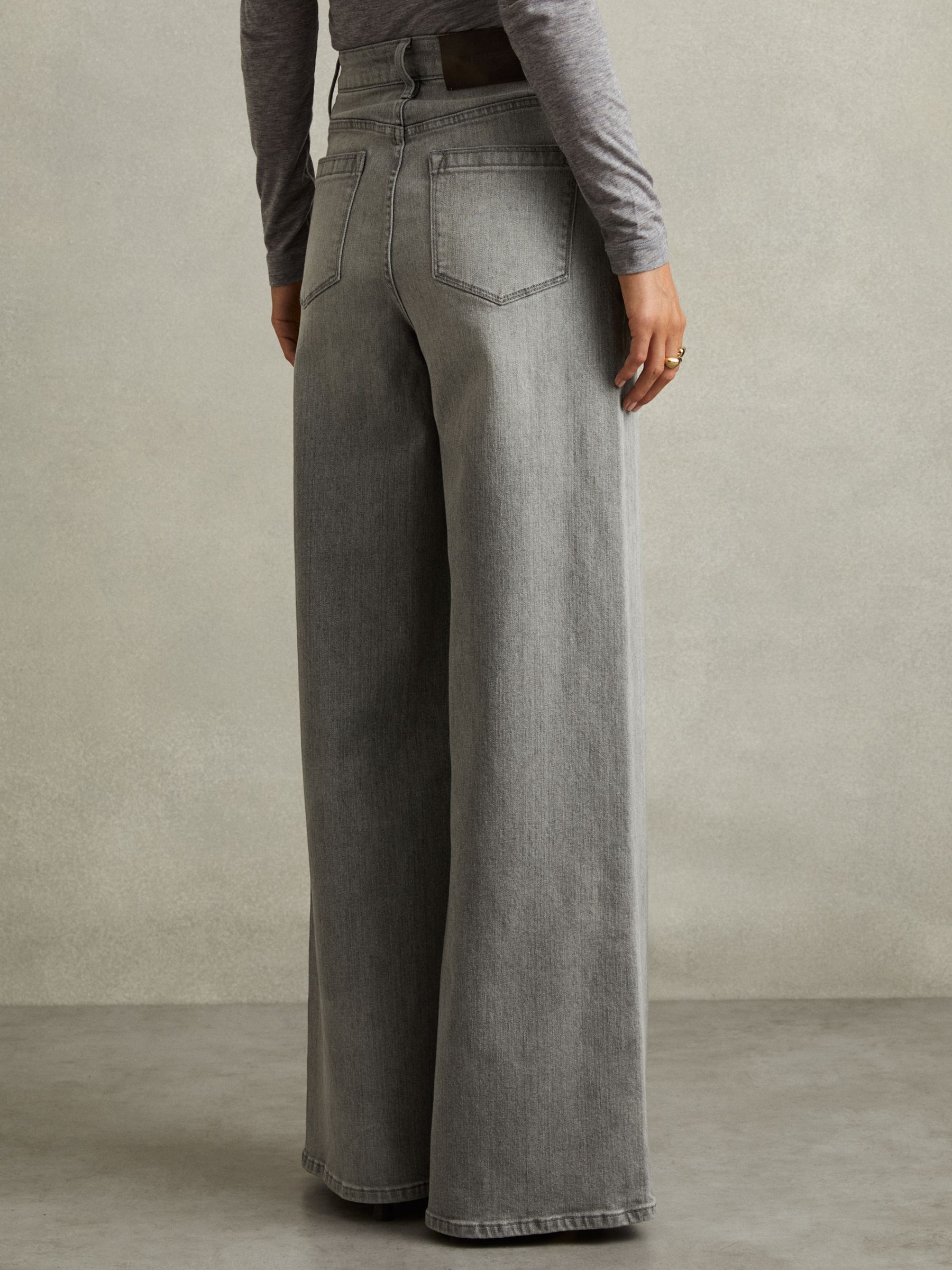 Petite Wide Leg Jeans in Washed Grey - Image 5 of 7