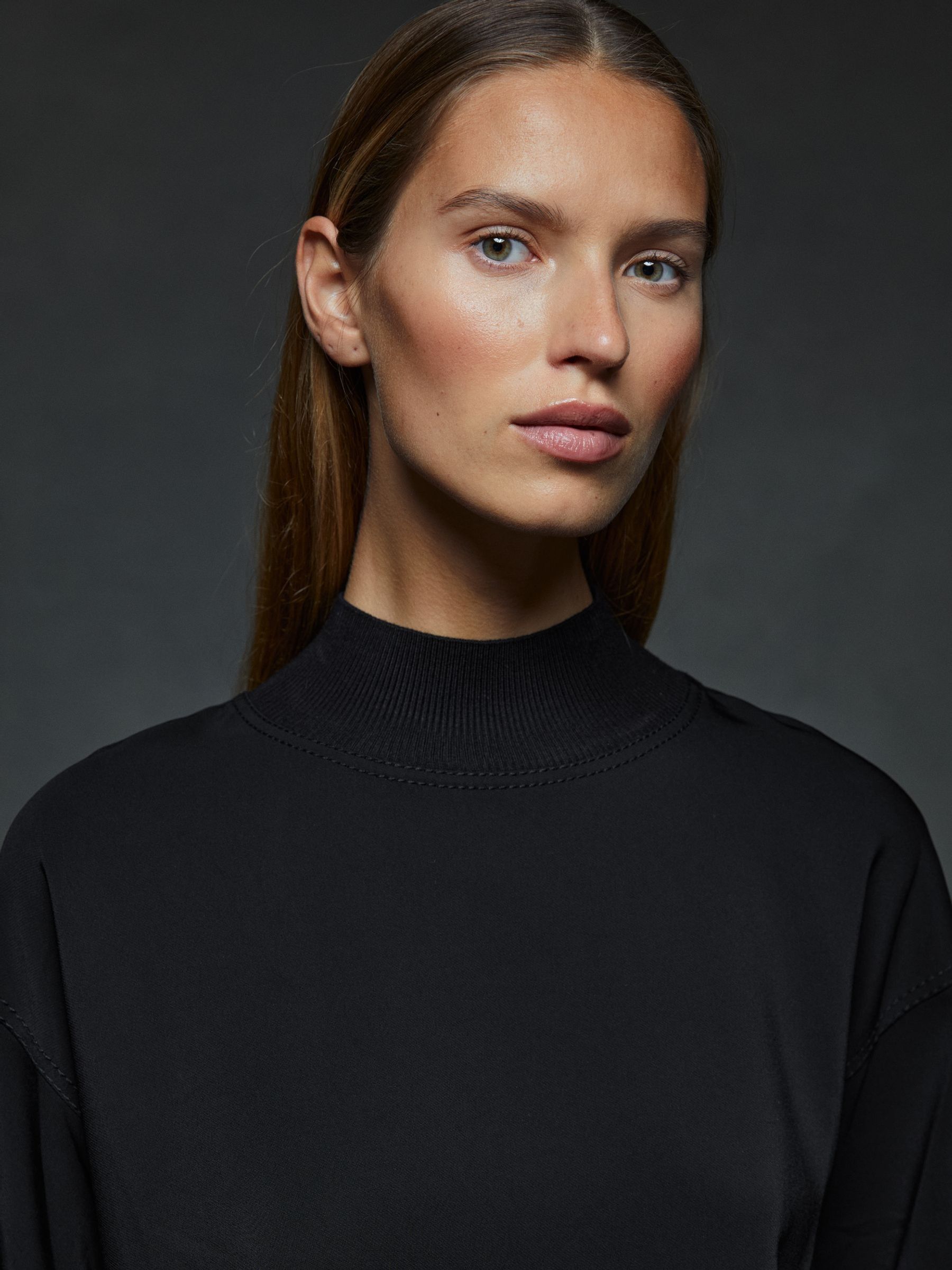 Oversized Rib-Neck T-Shirt in Black - Image 3 of 5