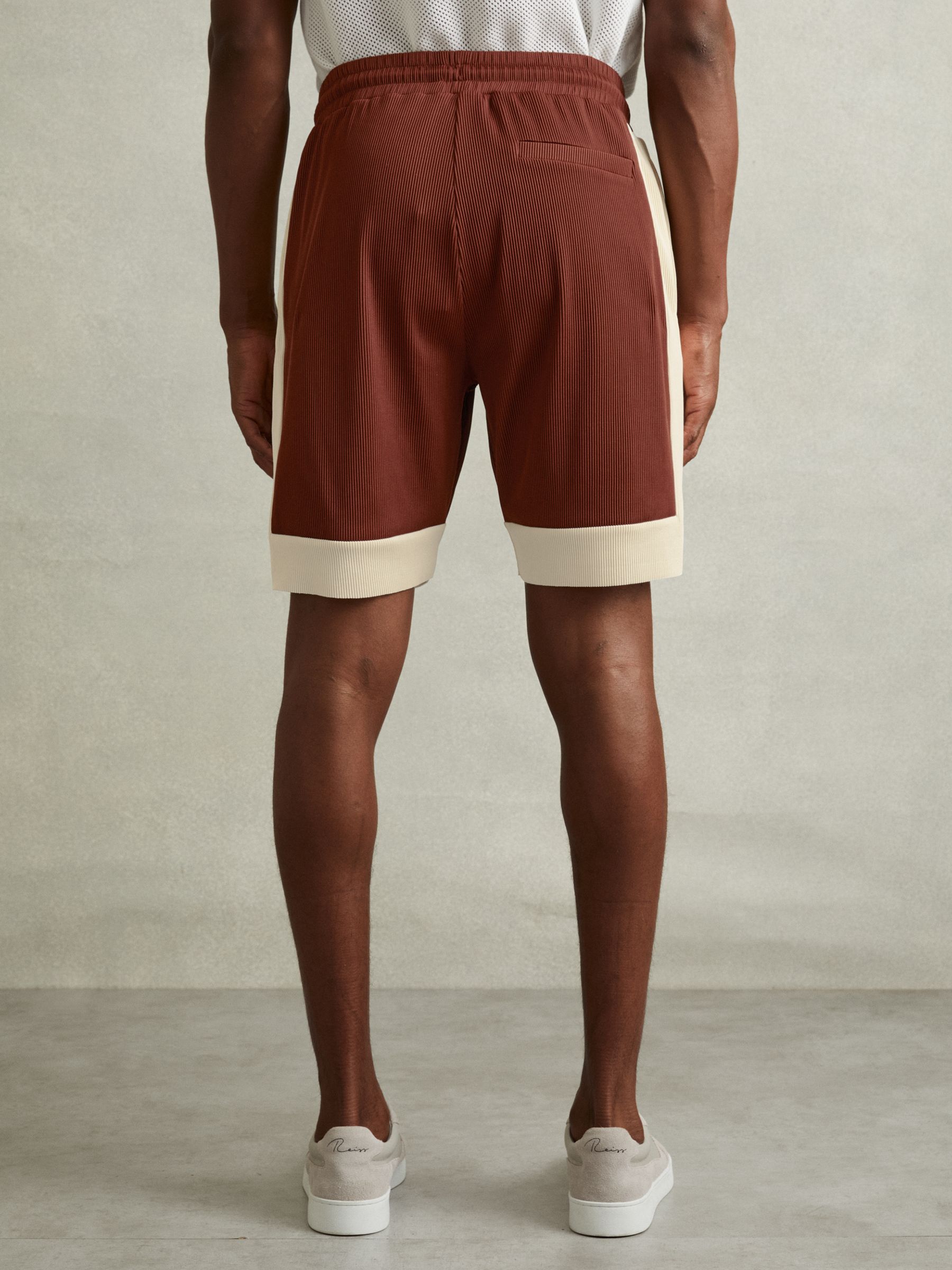 Colourblock Plisse Drawstring Shorts in Rust Red/ Off White - Image 4 of 5