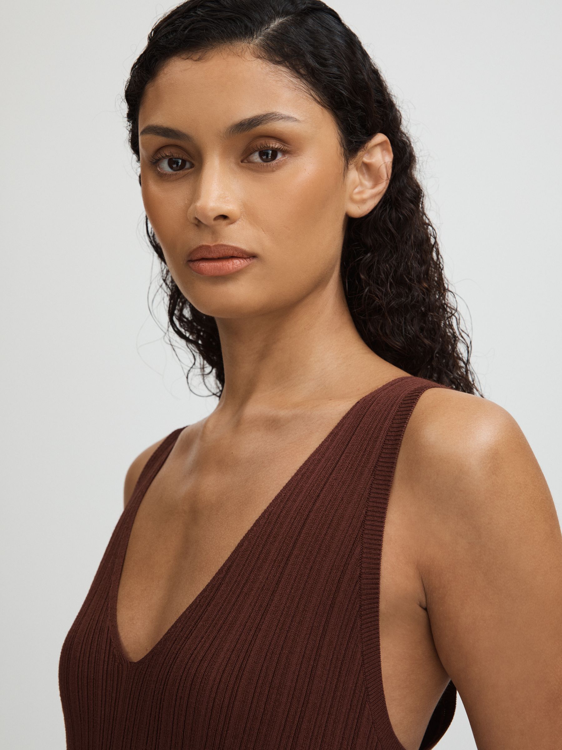 Sapphia Brown Paige Ribbed Bodycon Midi Brown Dress - Image 3 of 5