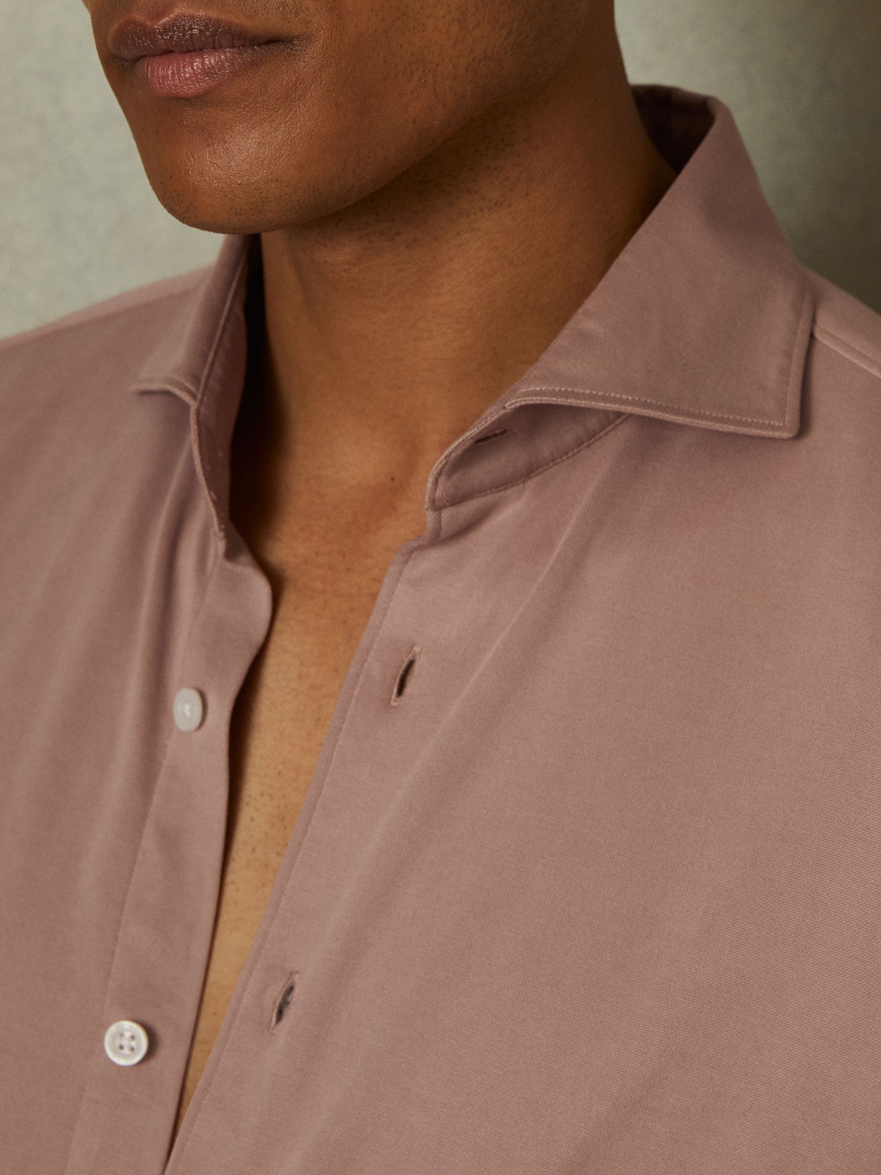 Modal Blend Cutaway Collar Shirt in Dusty Pink - Image 4 of 6