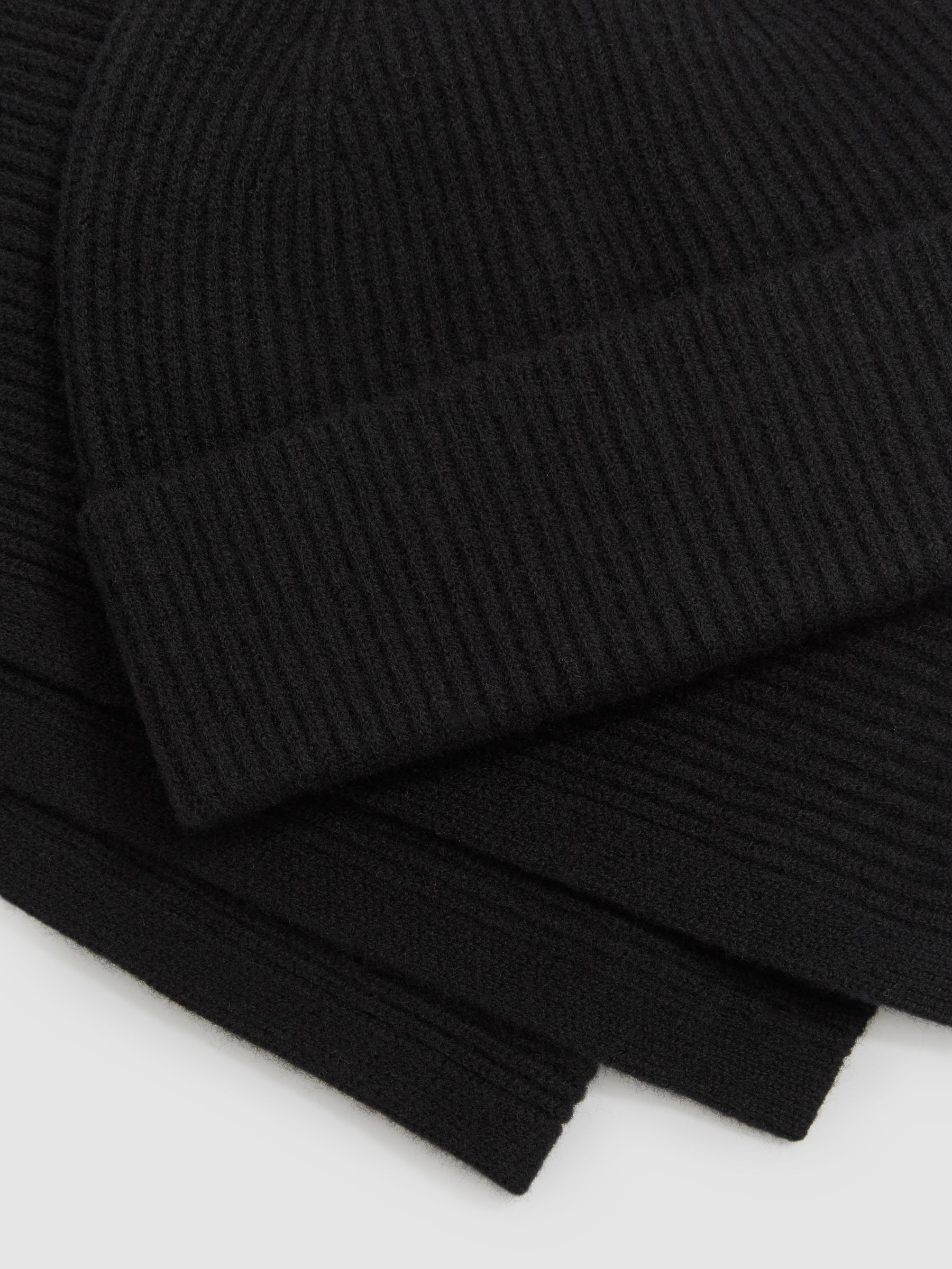 Merino Wool Ribbed Scarf And Beanie Set in Black - Image 6 of 6