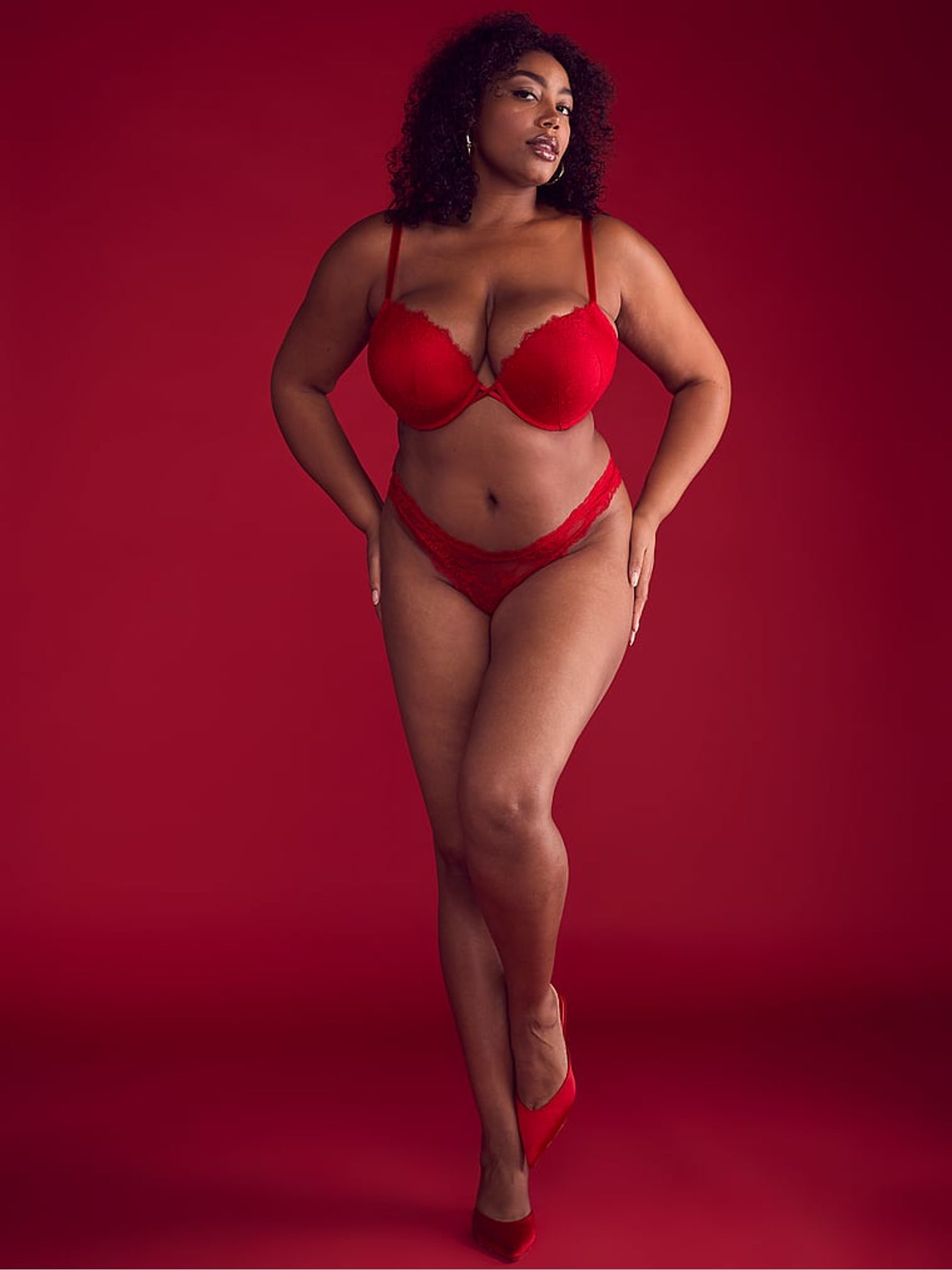 Lipstick Red Thong Rose Lace Knickers - Image 3 of 4