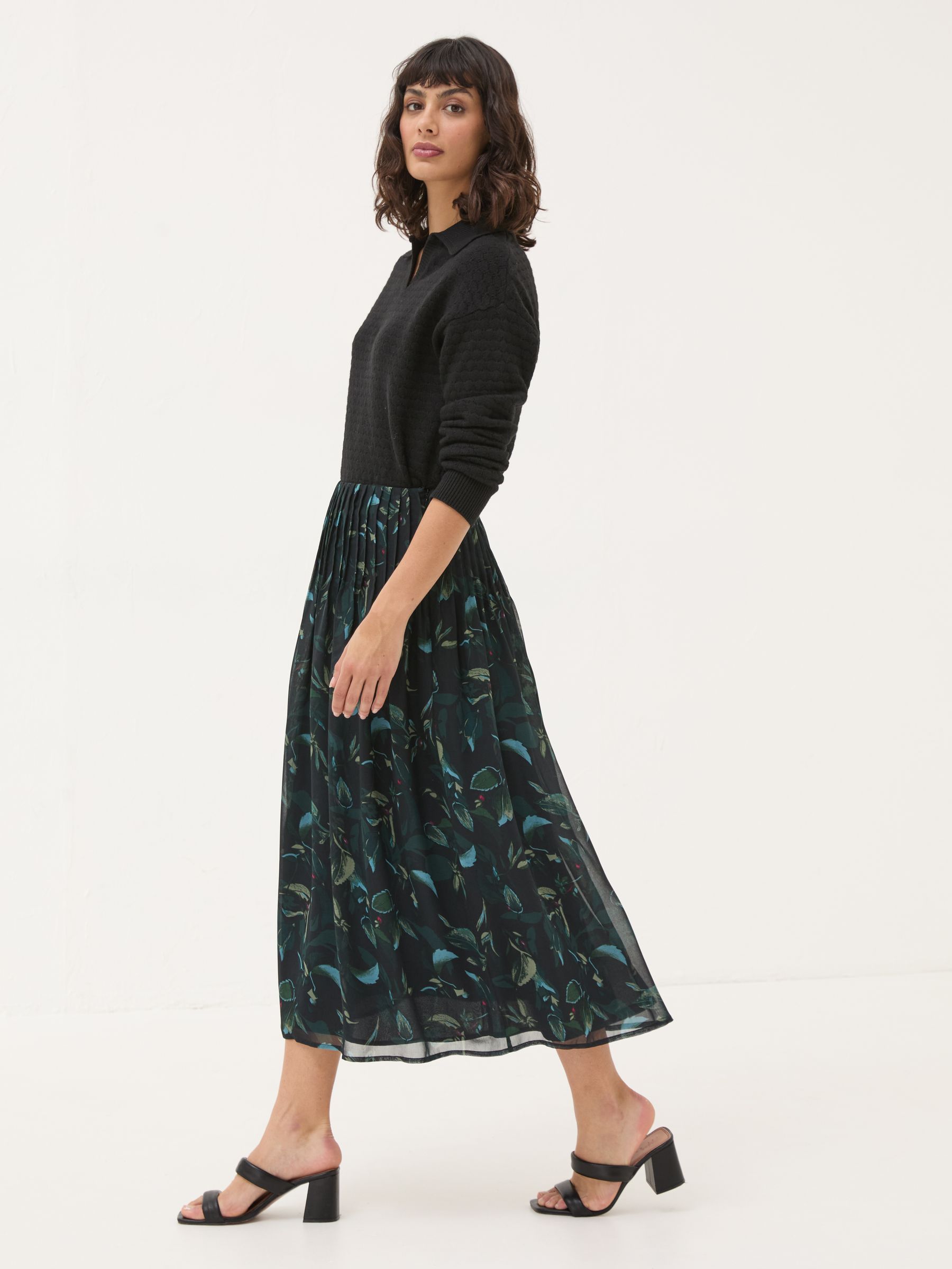 Black Dark Skies Nadine Pleat Skirt - Image 3 of 6