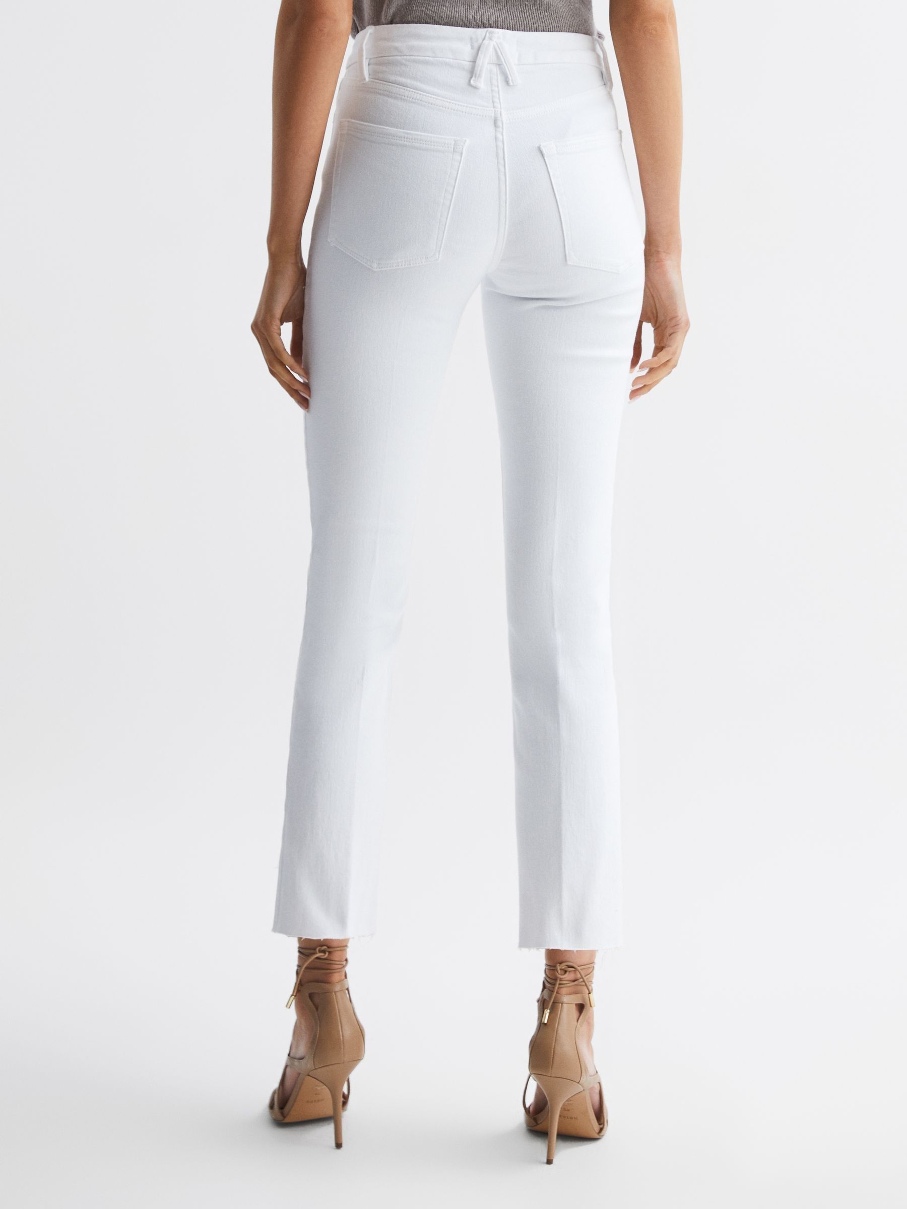 Good American Straight Leg Skinny Jeans in White - Image 3 of 9