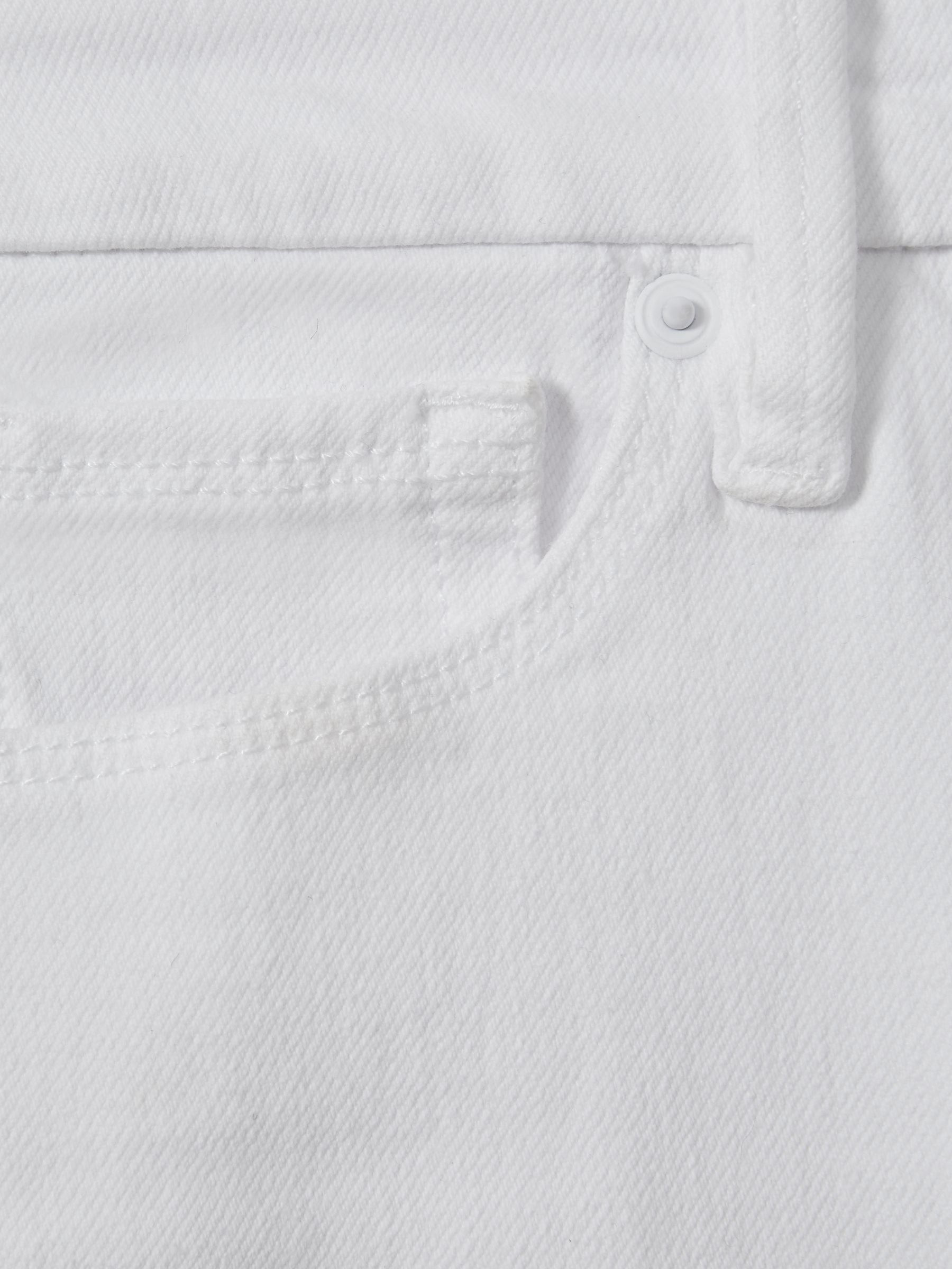 Good American Straight Leg Skinny Jeans in White - Image 9 of 9