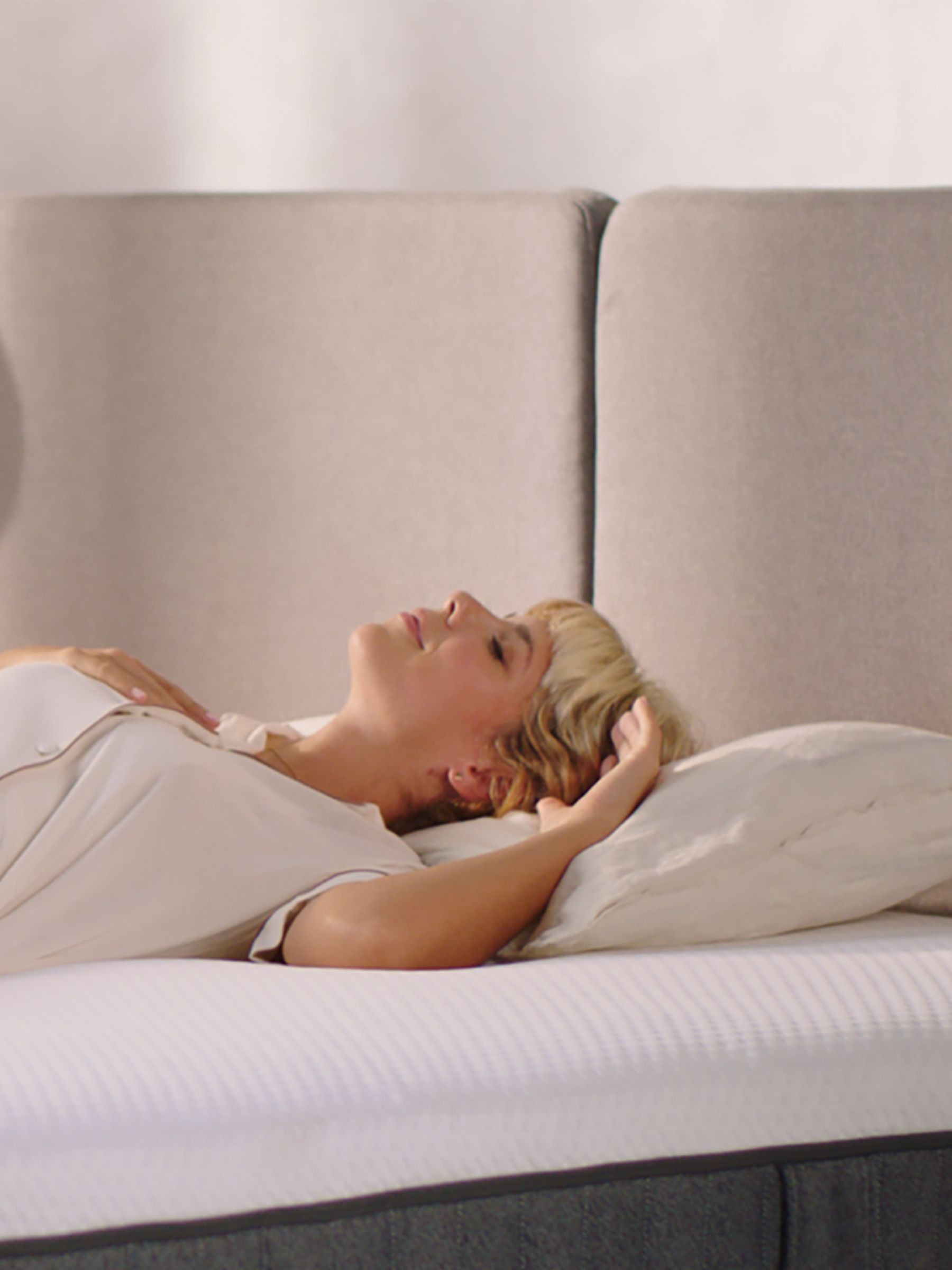 Emma Grey Hybrid Thermosync Mattress - Image 4 of 5