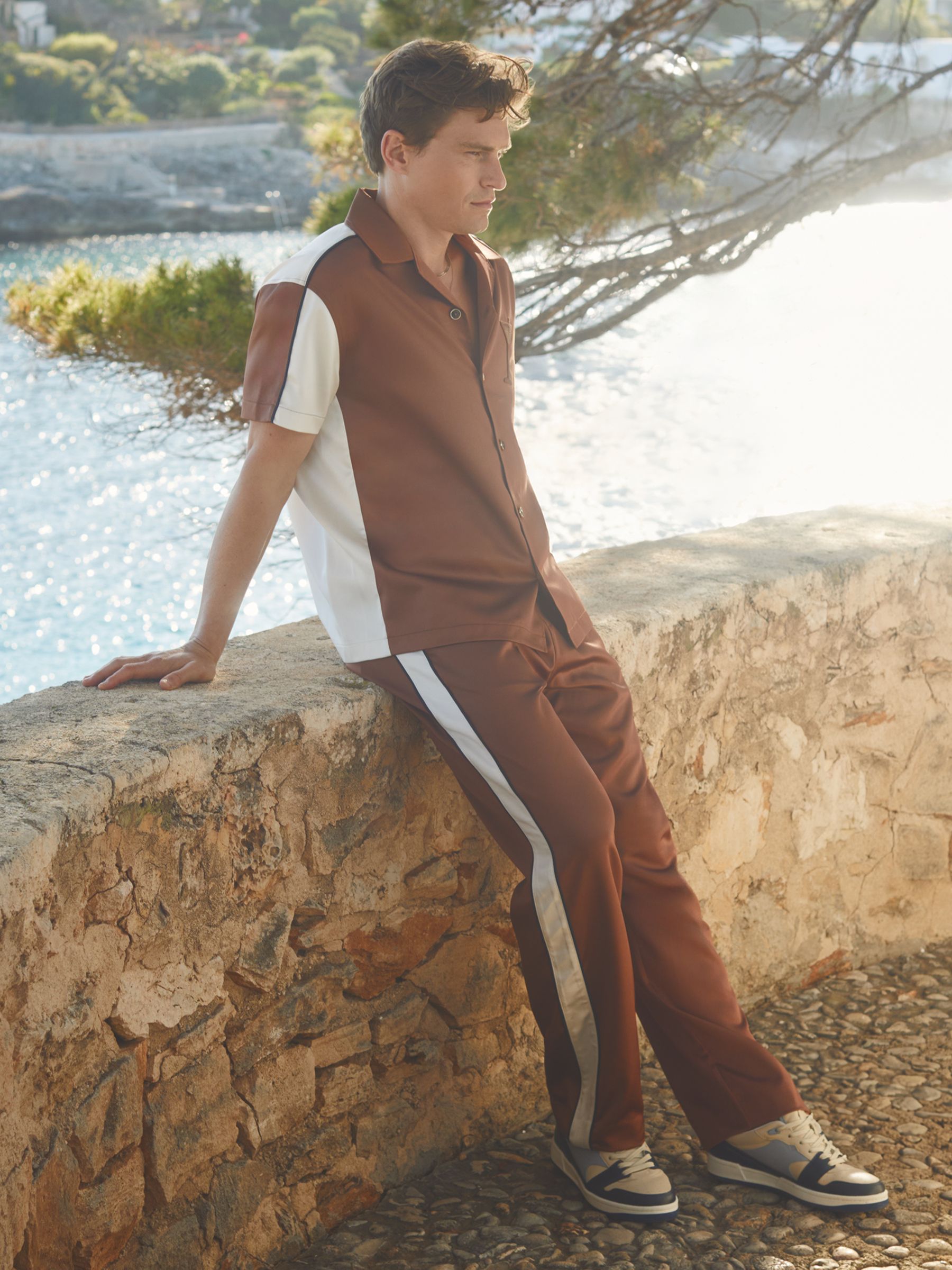 Noto Tobacco/Ecru Ché Satin Effect Colourblock Cuban Collar Shirt - Image 2 of 5