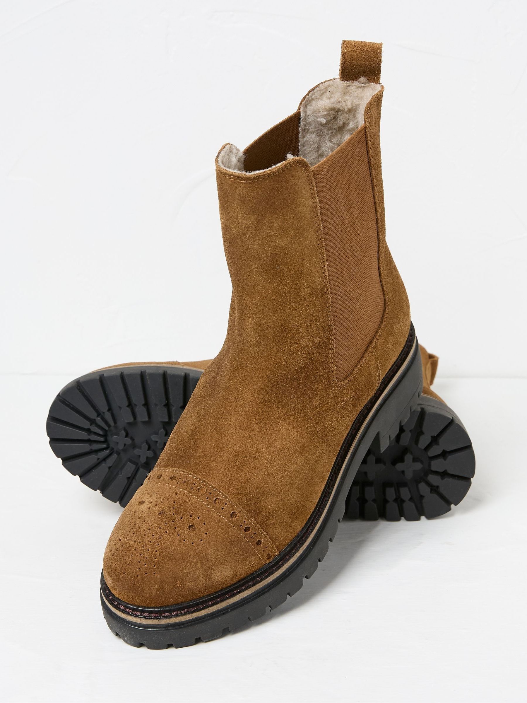 Essie Brown Chelsea Boots - Image 3 of 4