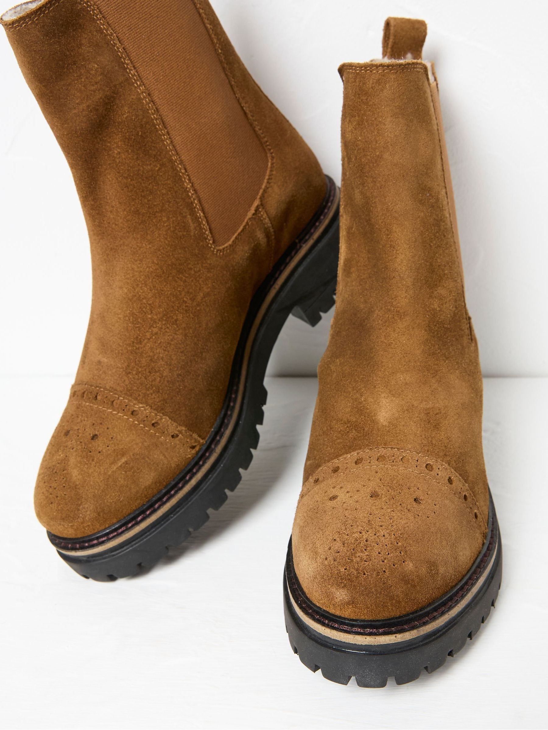 Essie Brown Chelsea Boots - Image 4 of 4