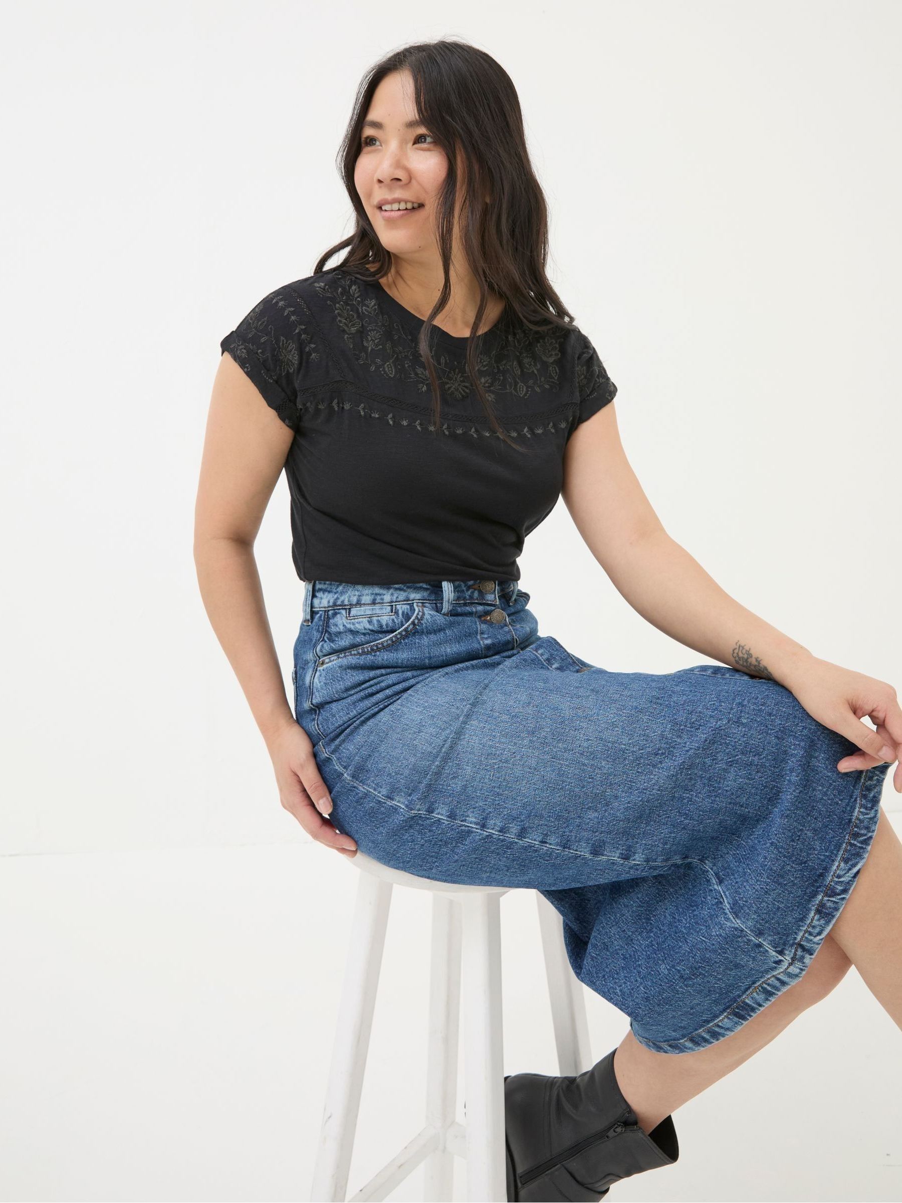 Ivy Black Embroidered T-Shirt - Image 3 of 6