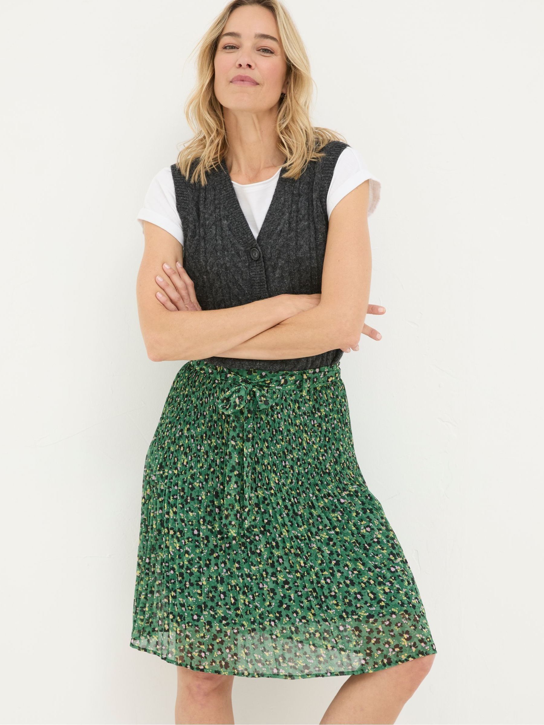 Kayleigh Green Floral Marks Pleated Skirt - Image 3 of 5