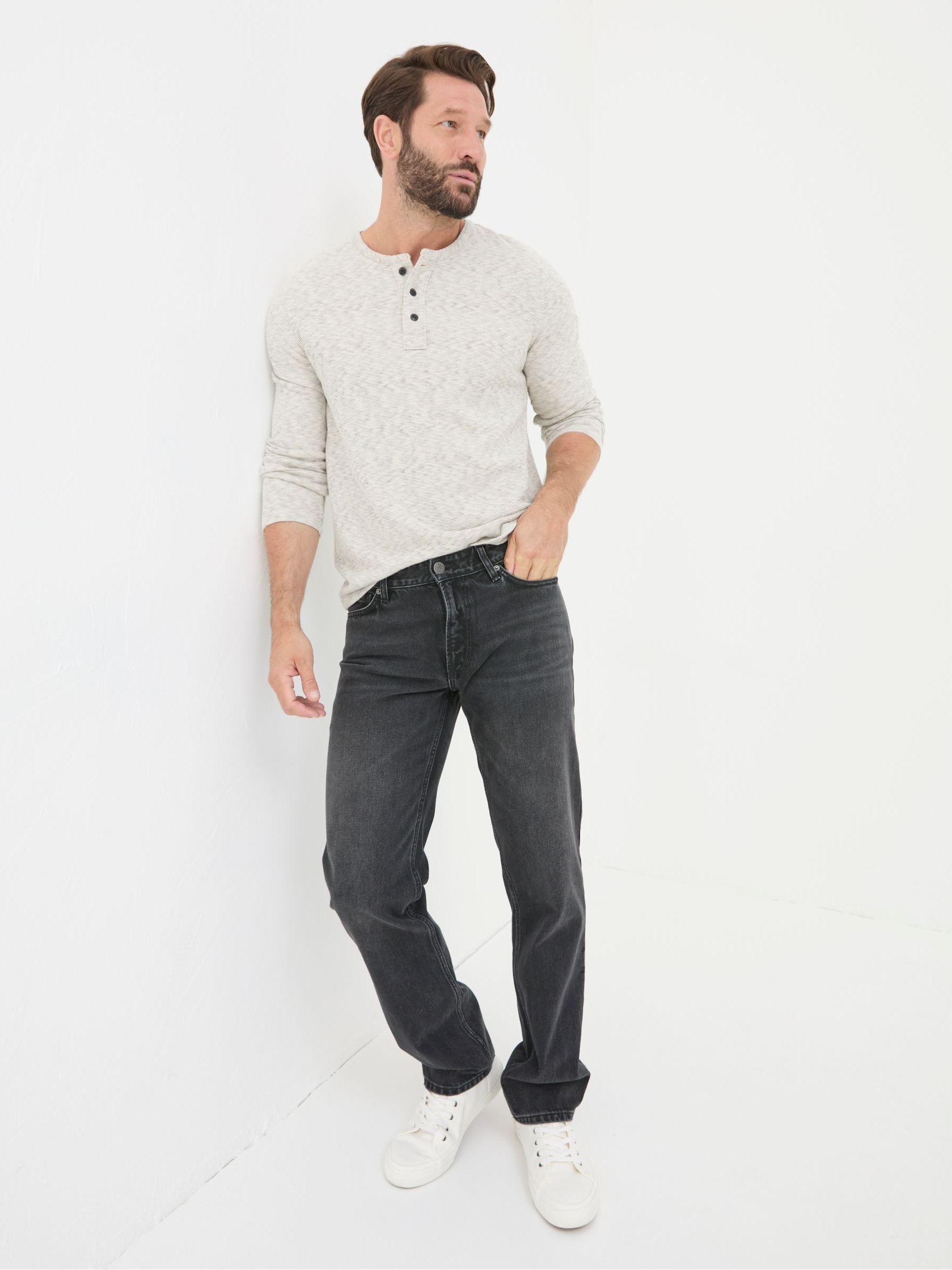 Vintage Black Straight Fit Jeans - Image 4 of 6
