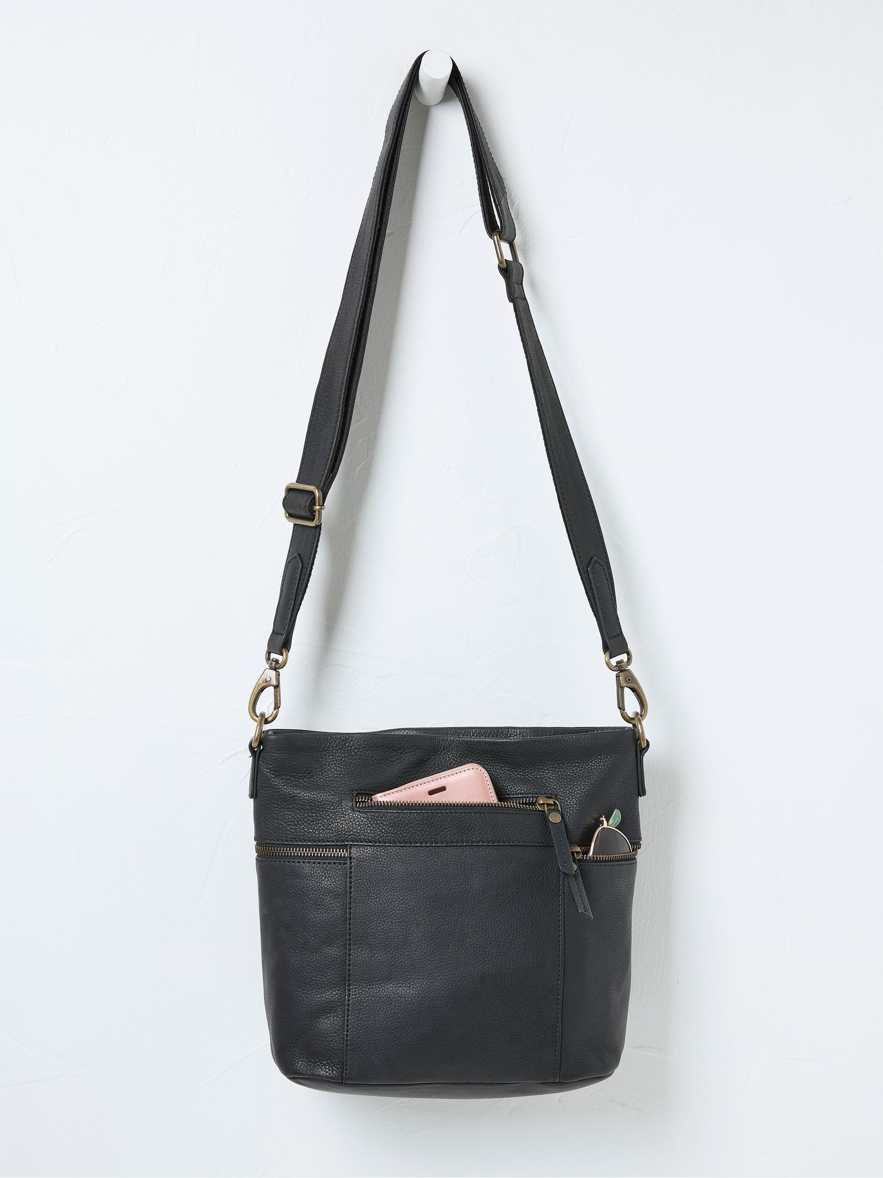Valencia Black Bag - Image 2 of 2