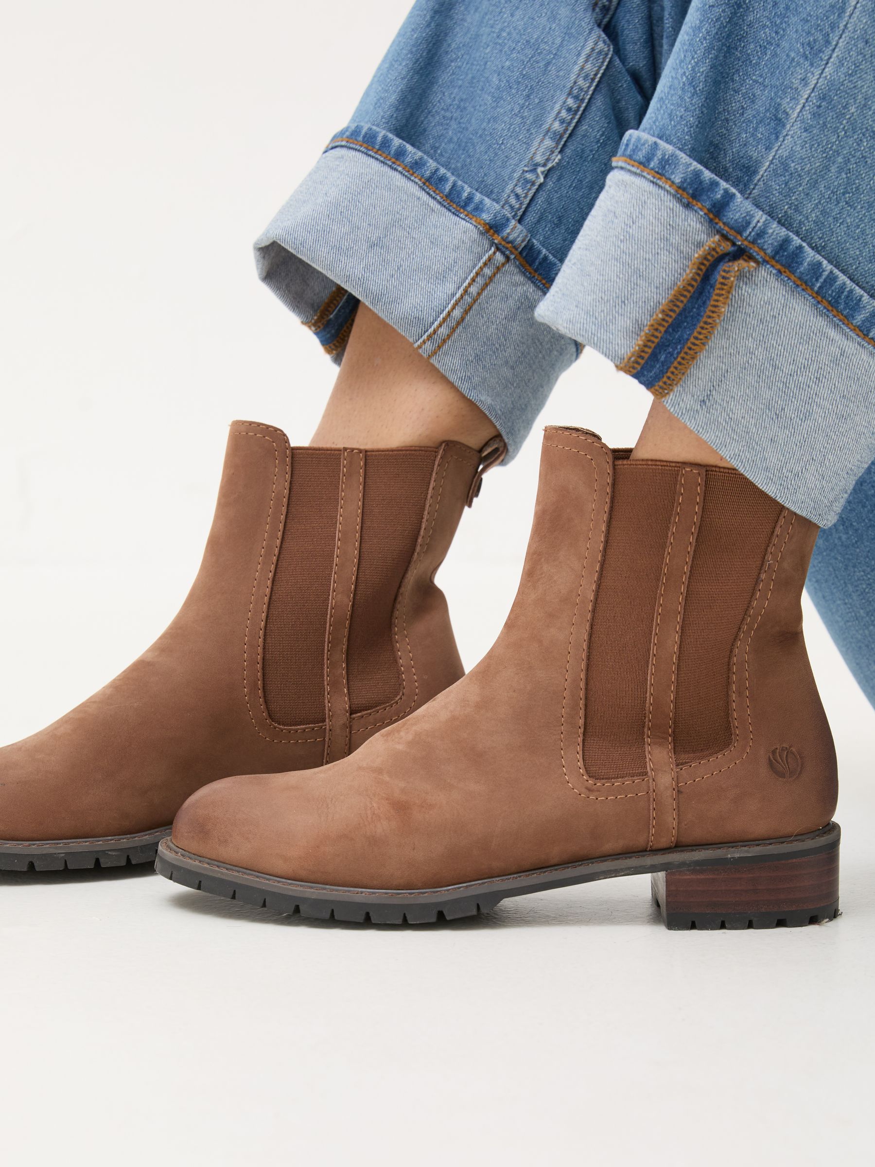 Everly Brown Chelsea Boots - Image 4 of 4