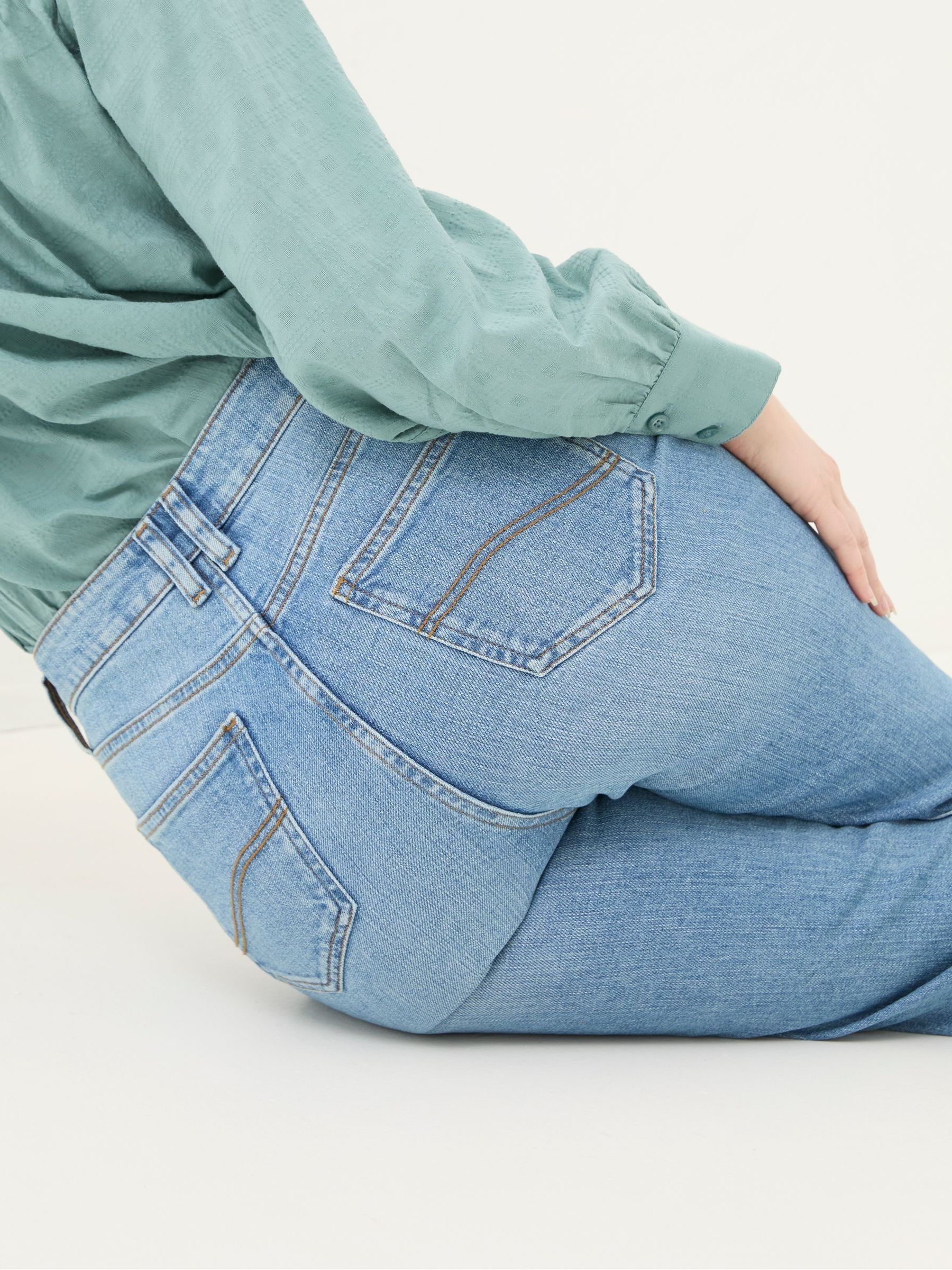 Carmel Light Vintage Blue Comfort Straight Jeans - Image 6 of 7