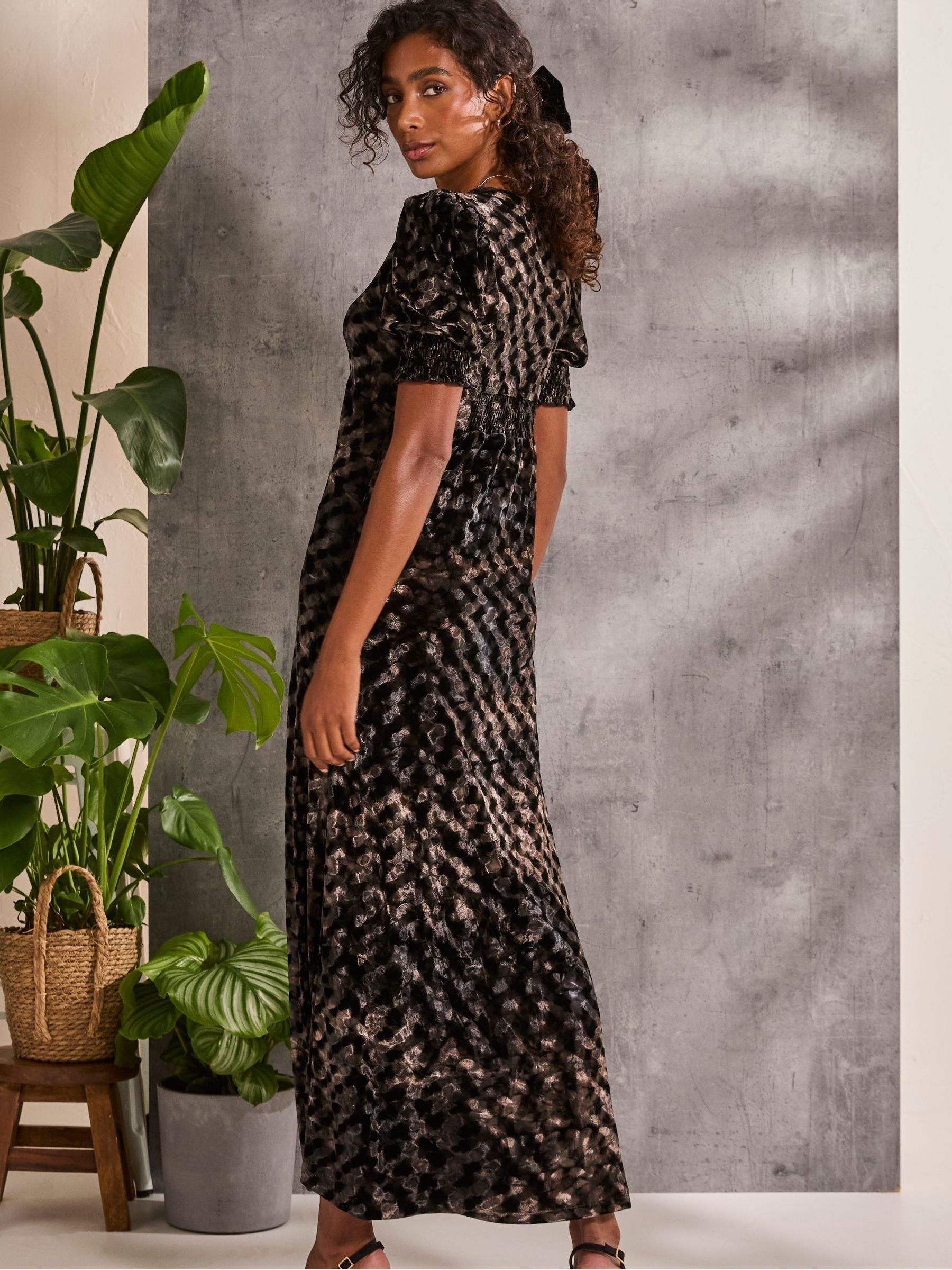 Mia Black Hammered Velvet Midi Dress - Image 2 of 6