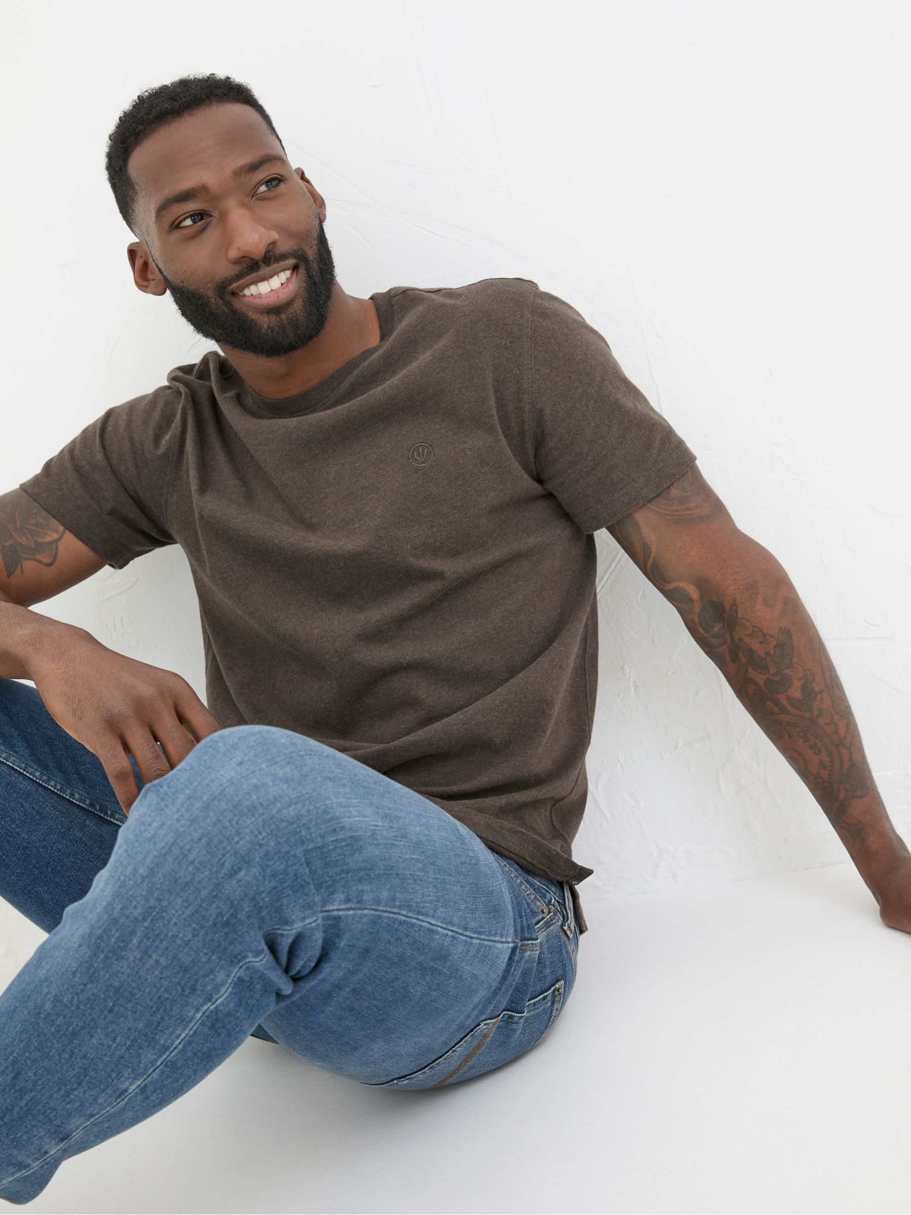Lulworth Brown 100% Cotton Organic Crew T-Shirt - Image 3 of 5