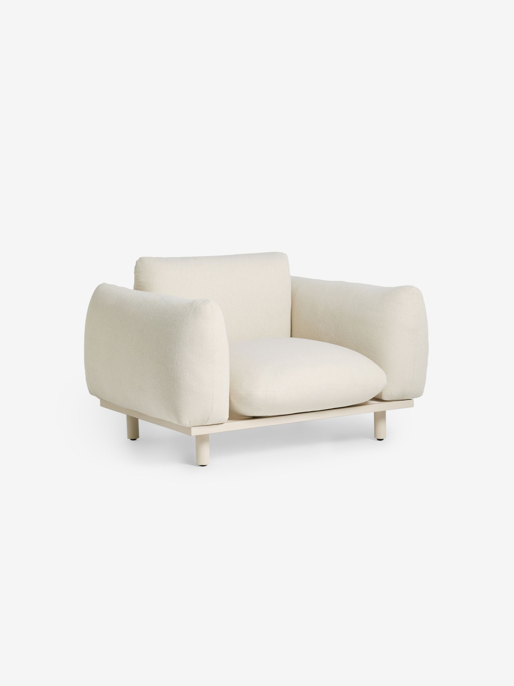 Samaya Outdoor Garden Lounge Chair in White Boucle - Image 4 of 5