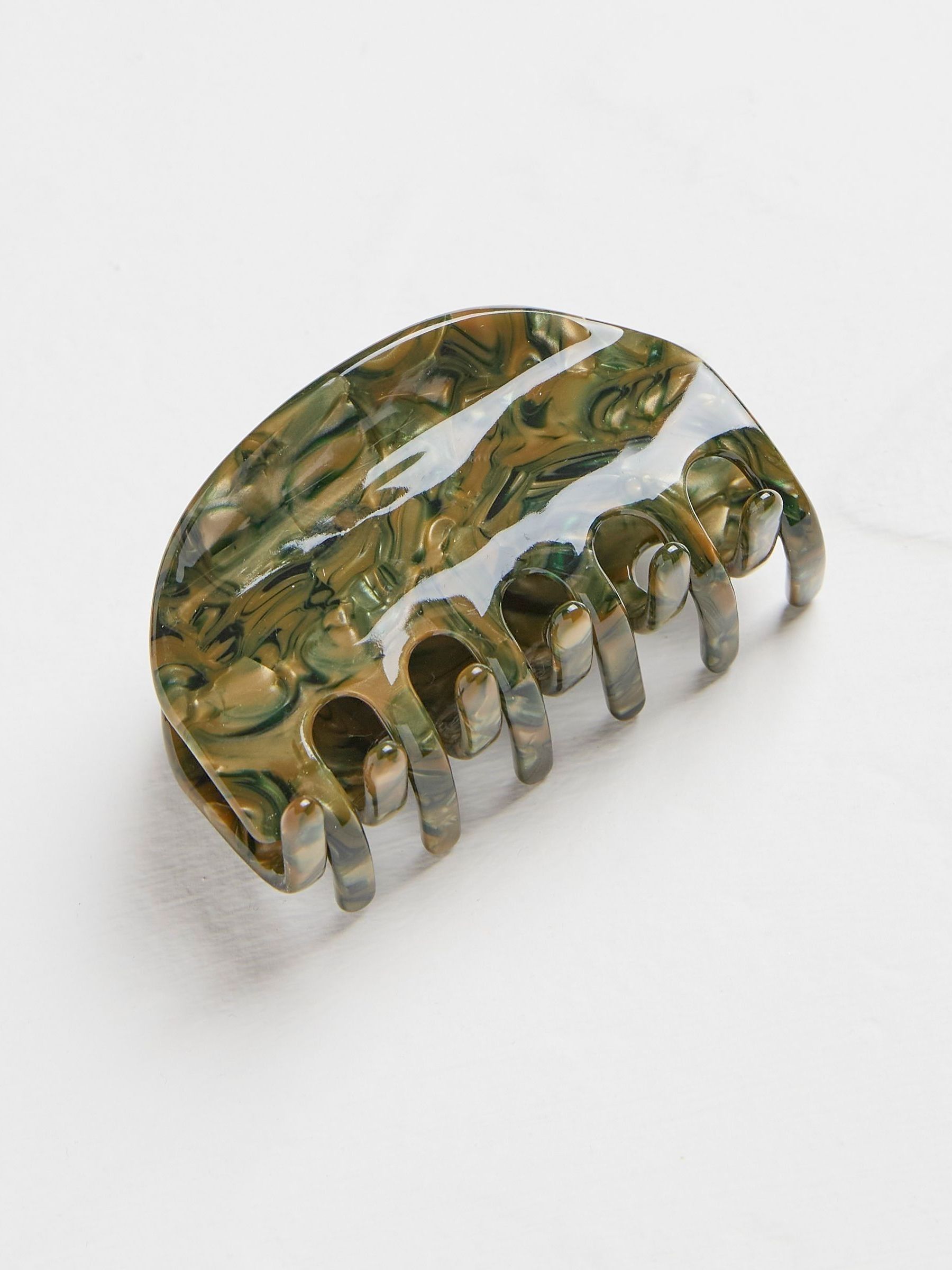 Green Round Claw Clip - Image 1 of 2