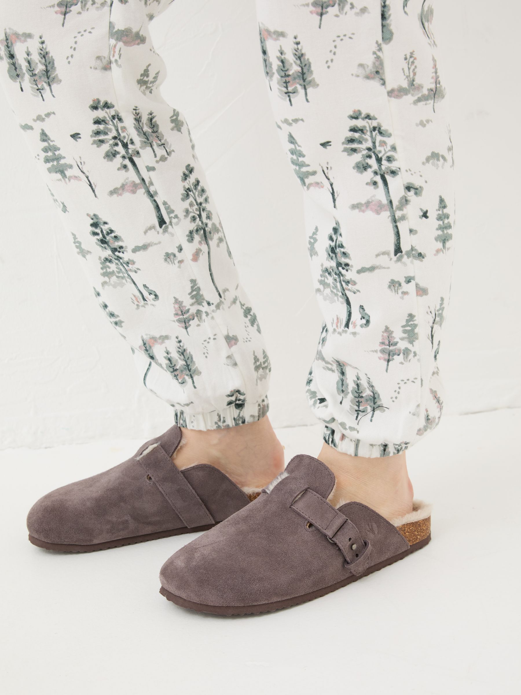 Elsie Purple House Shoes - Image 4 of 4 Elsie Purple House Shoes - Image 4 of 4