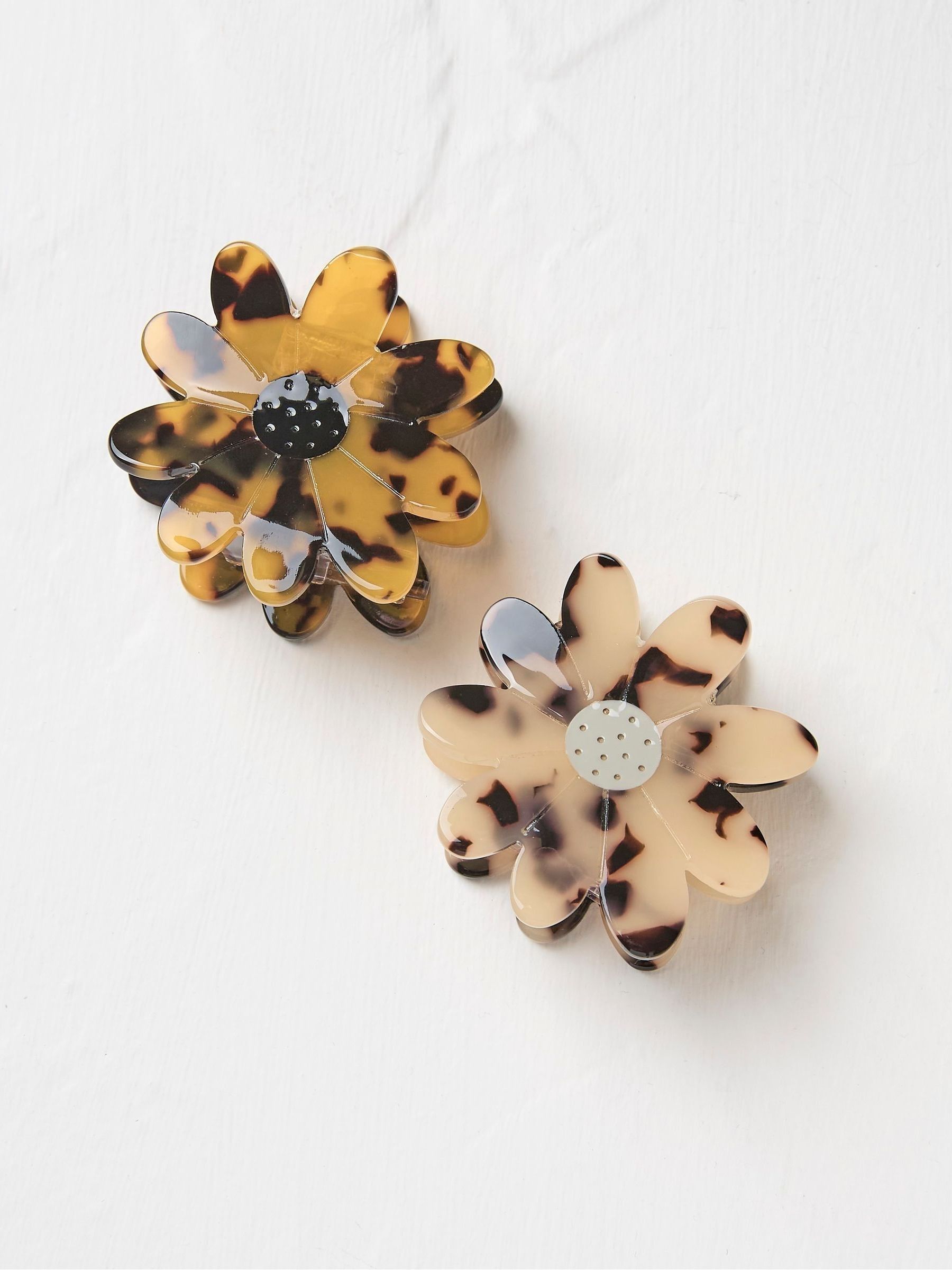 Brown 2 Pack Flower Clips - Image 1 of 2