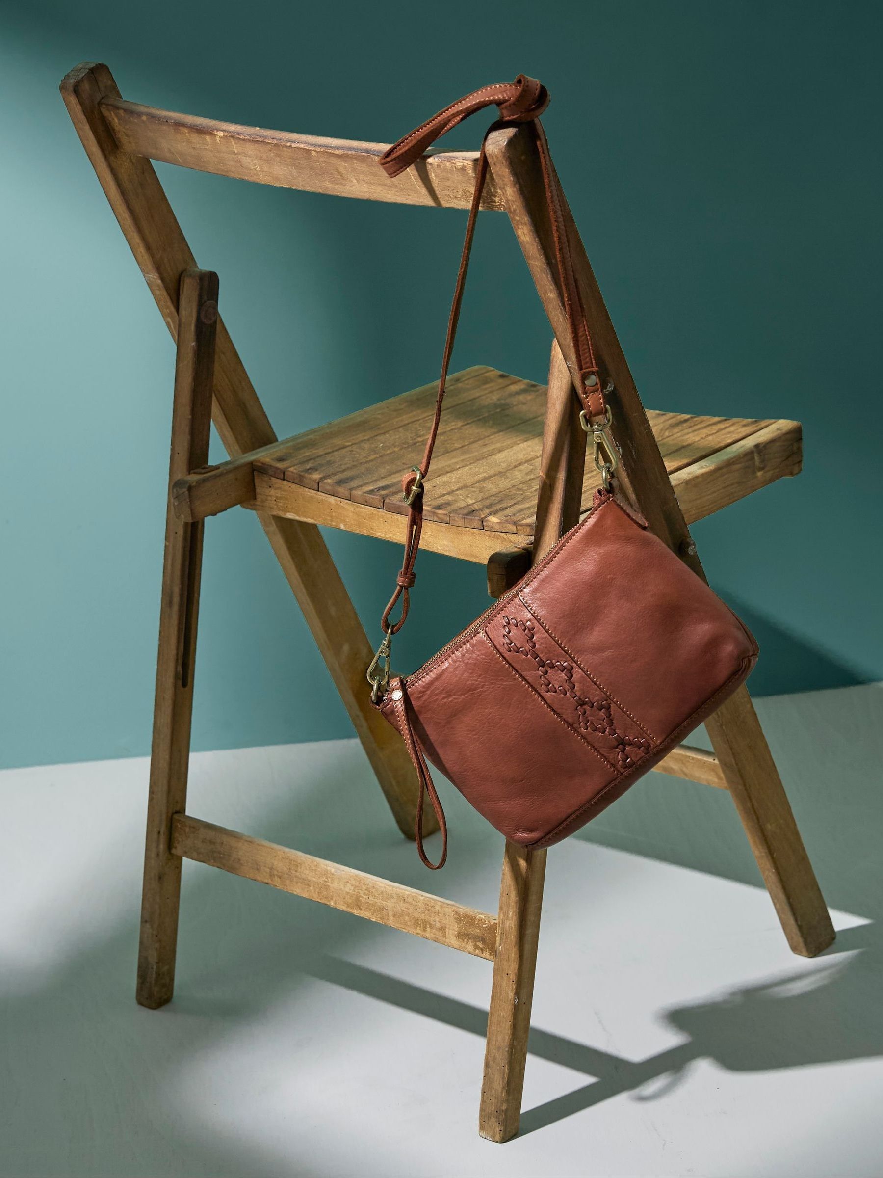 Eve Brown Crossbody Bag - Image 3 of 5