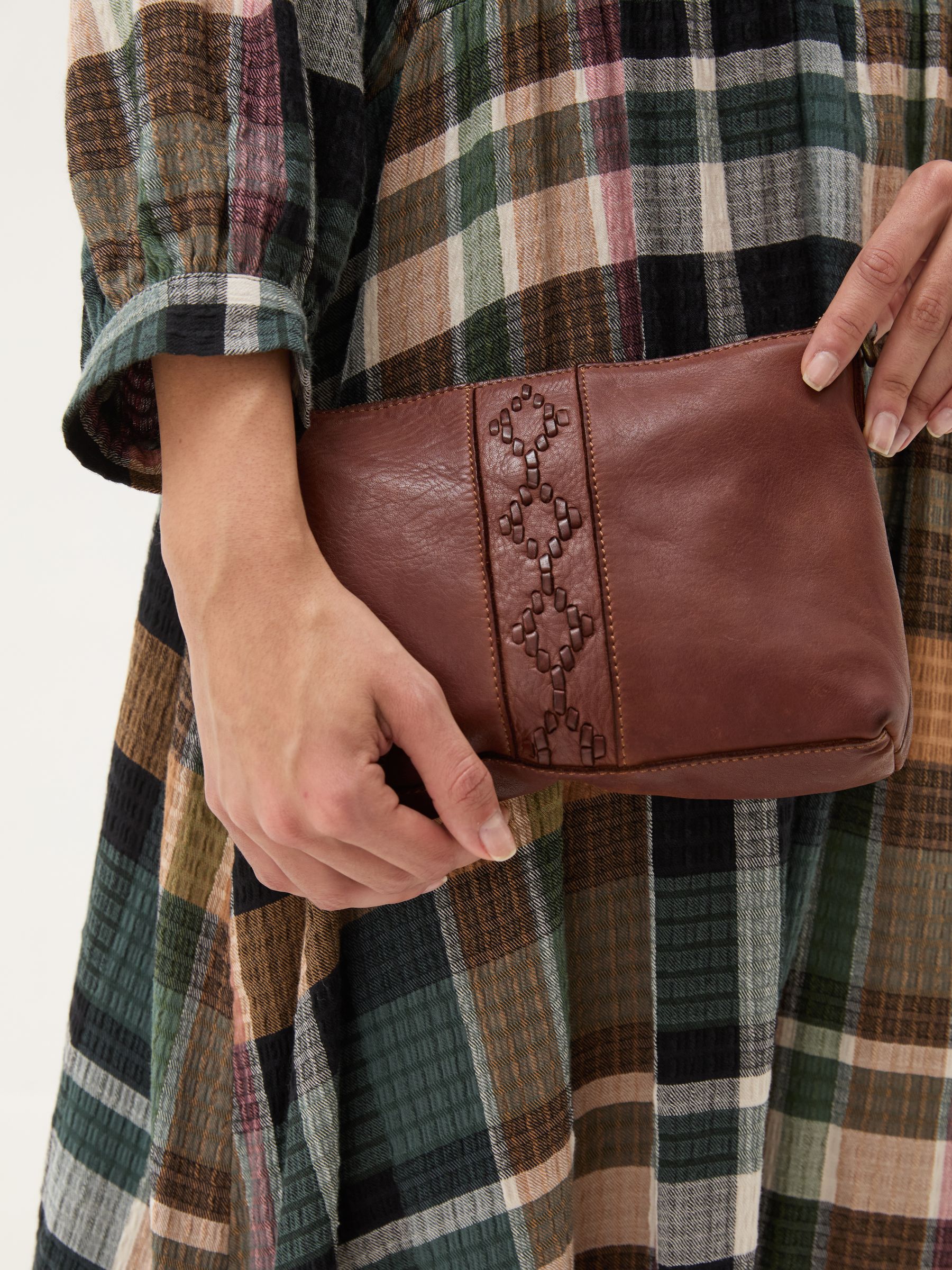 Eve Brown Crossbody Bag - Image 5 of 5