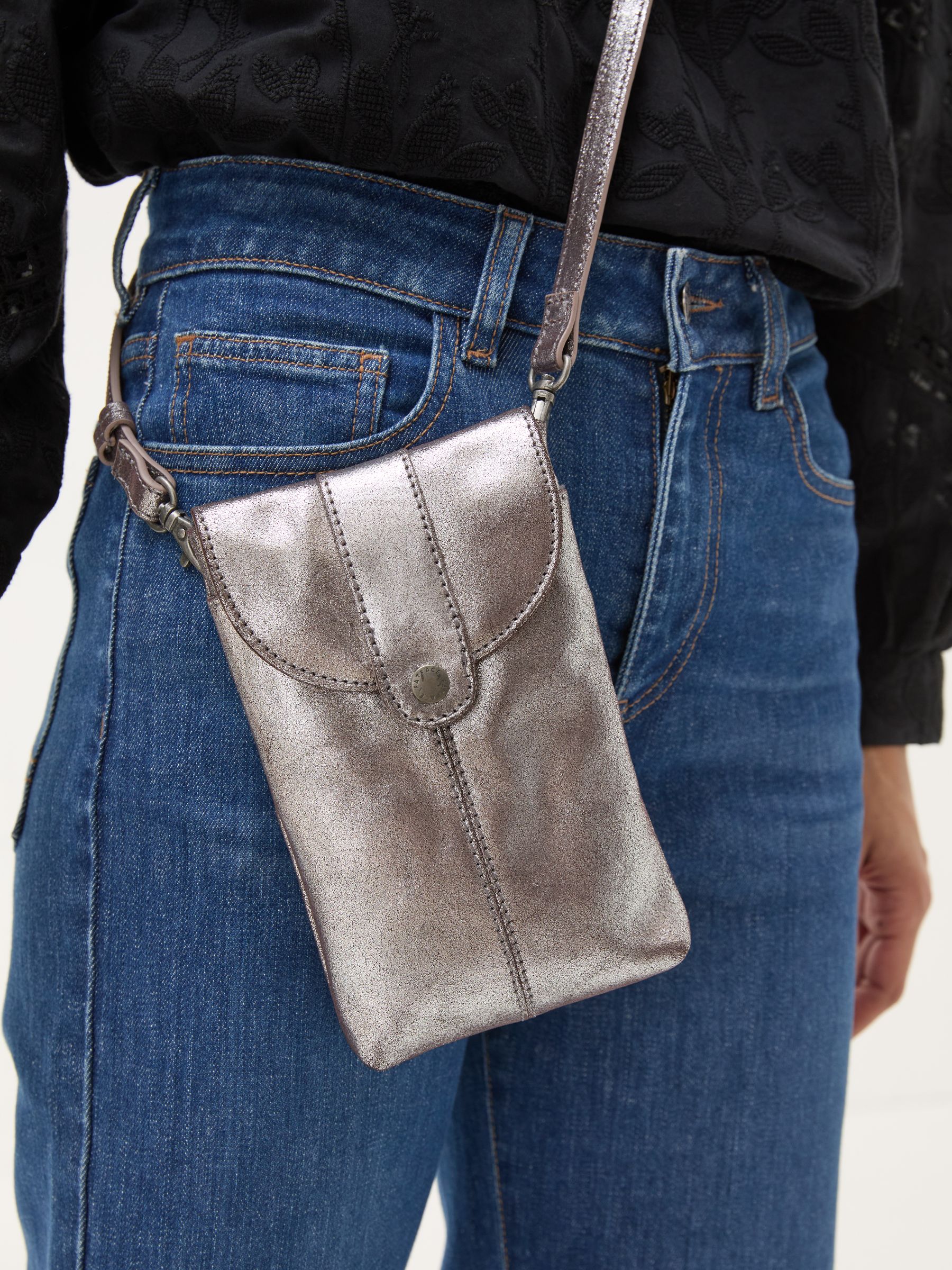 Clara Silver Phone Bag - Image 4 of 4