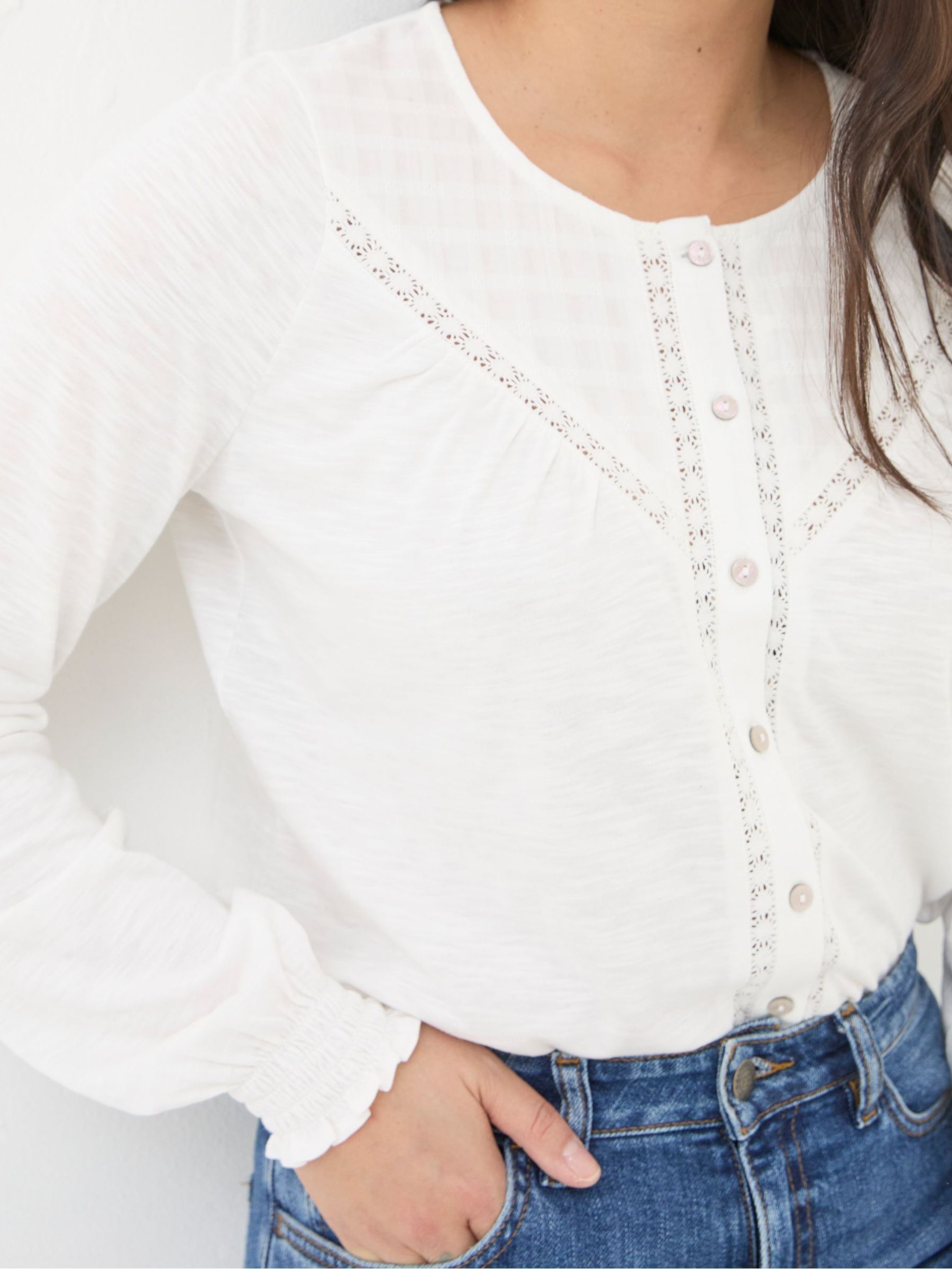 Wren White Top - Image 4 of 5