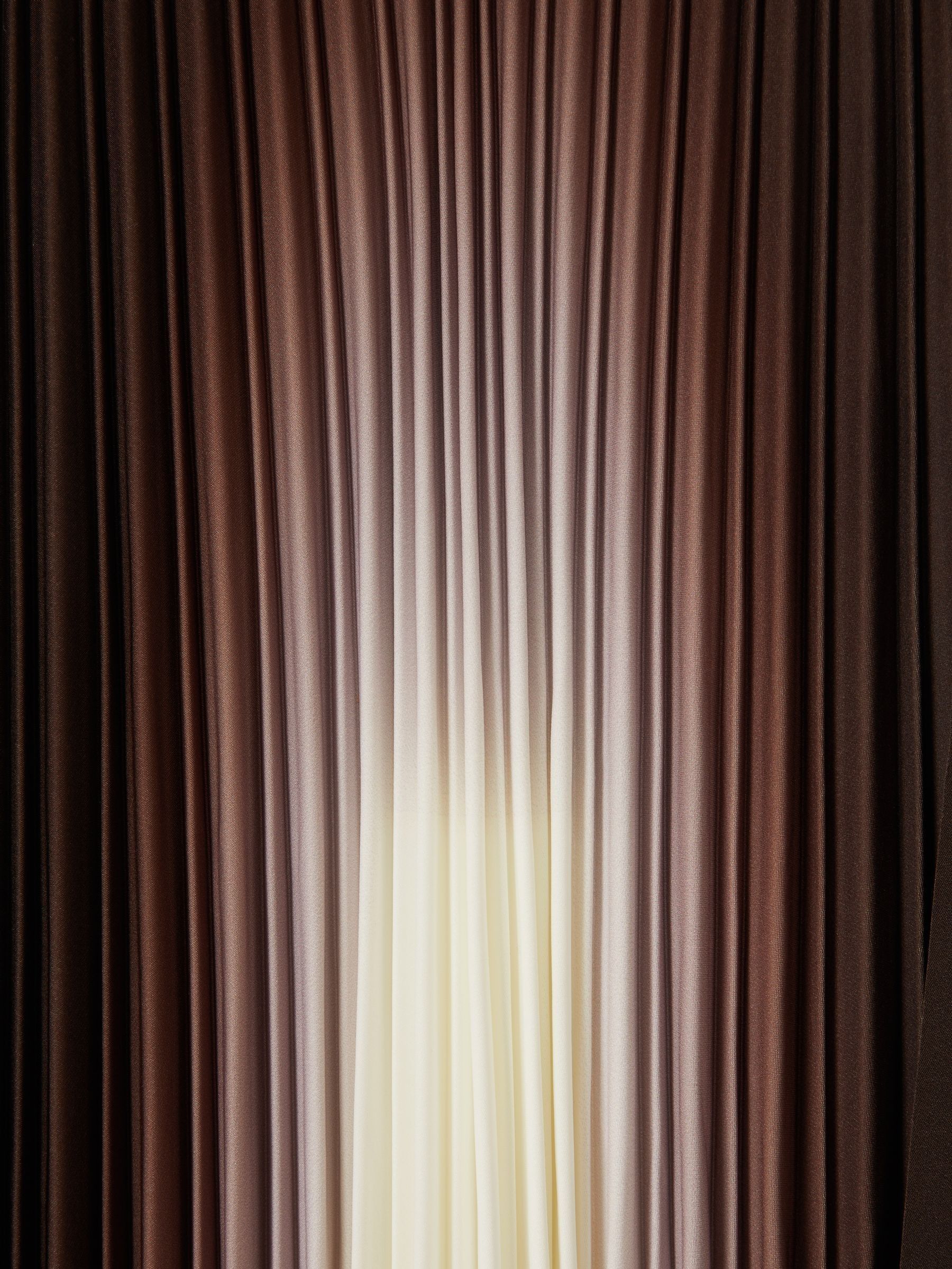 Pleated Crepe Ombré Midi Skirt in Chocolate - Image 6 of 6