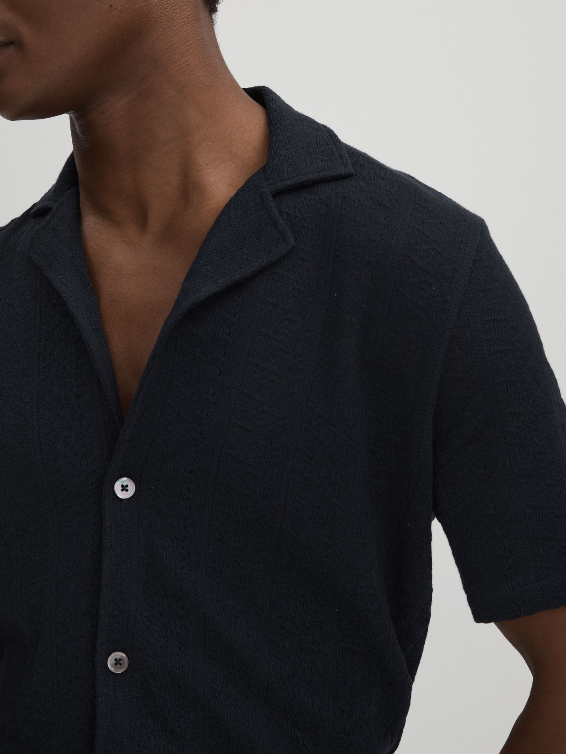 Oscar Jacobson 100% Cotton Open-Collar Polo Shirt in Navy - Image 4 of 6