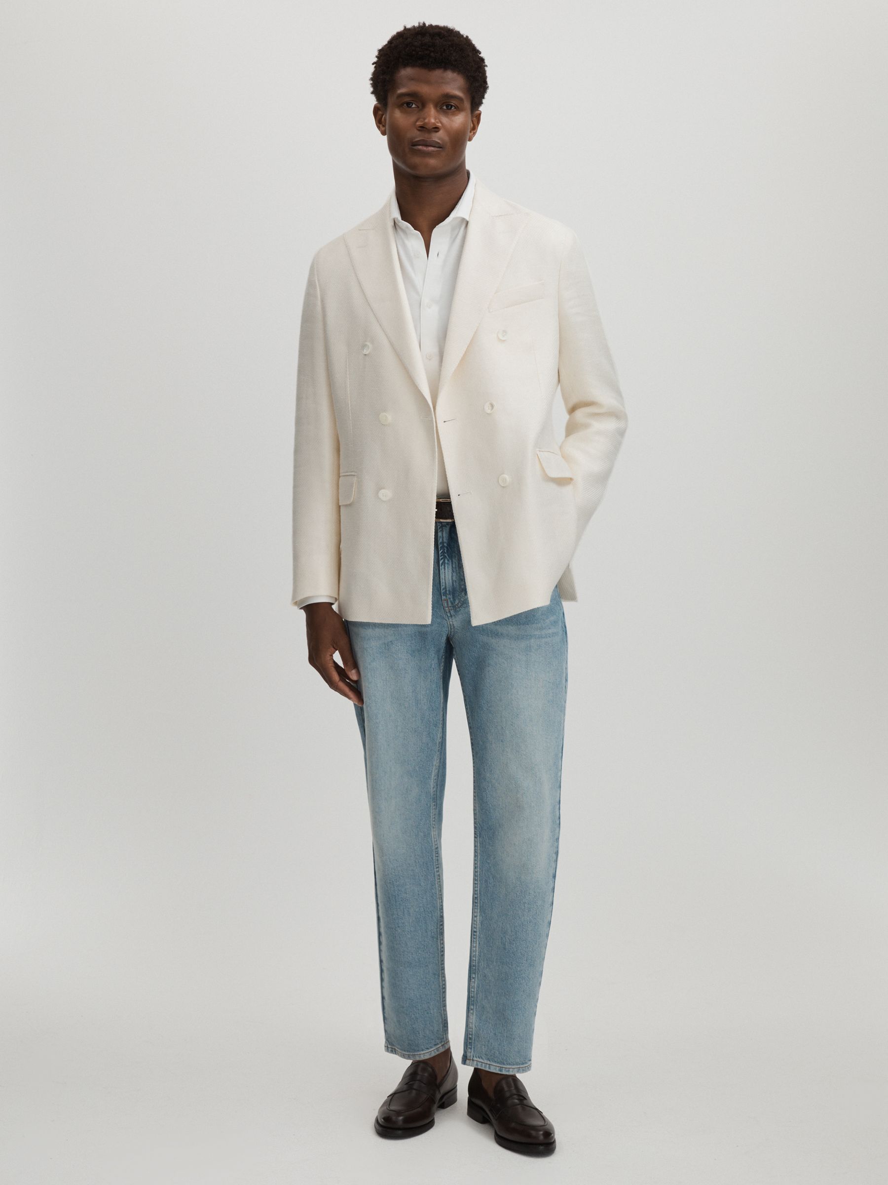 Oscar Jacobson Linen-Wool Twill Double Breasted Blazer in Snow White - Image 3 of 6