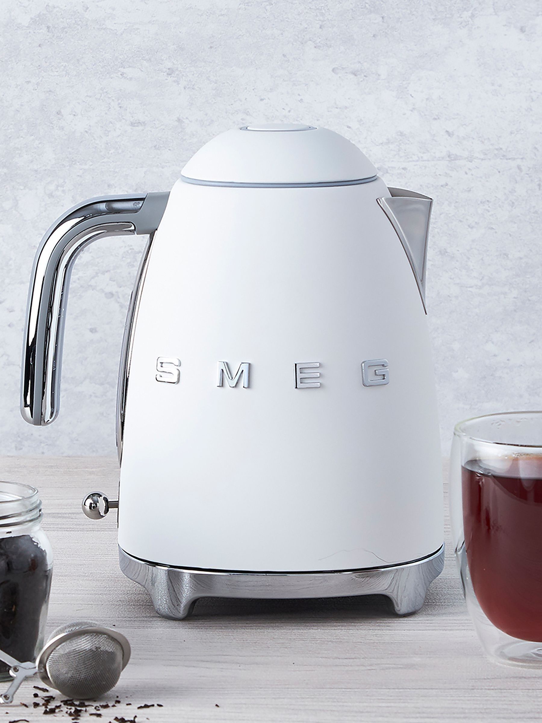 Smeg White Kettle 1.7L - Image 2 of 7