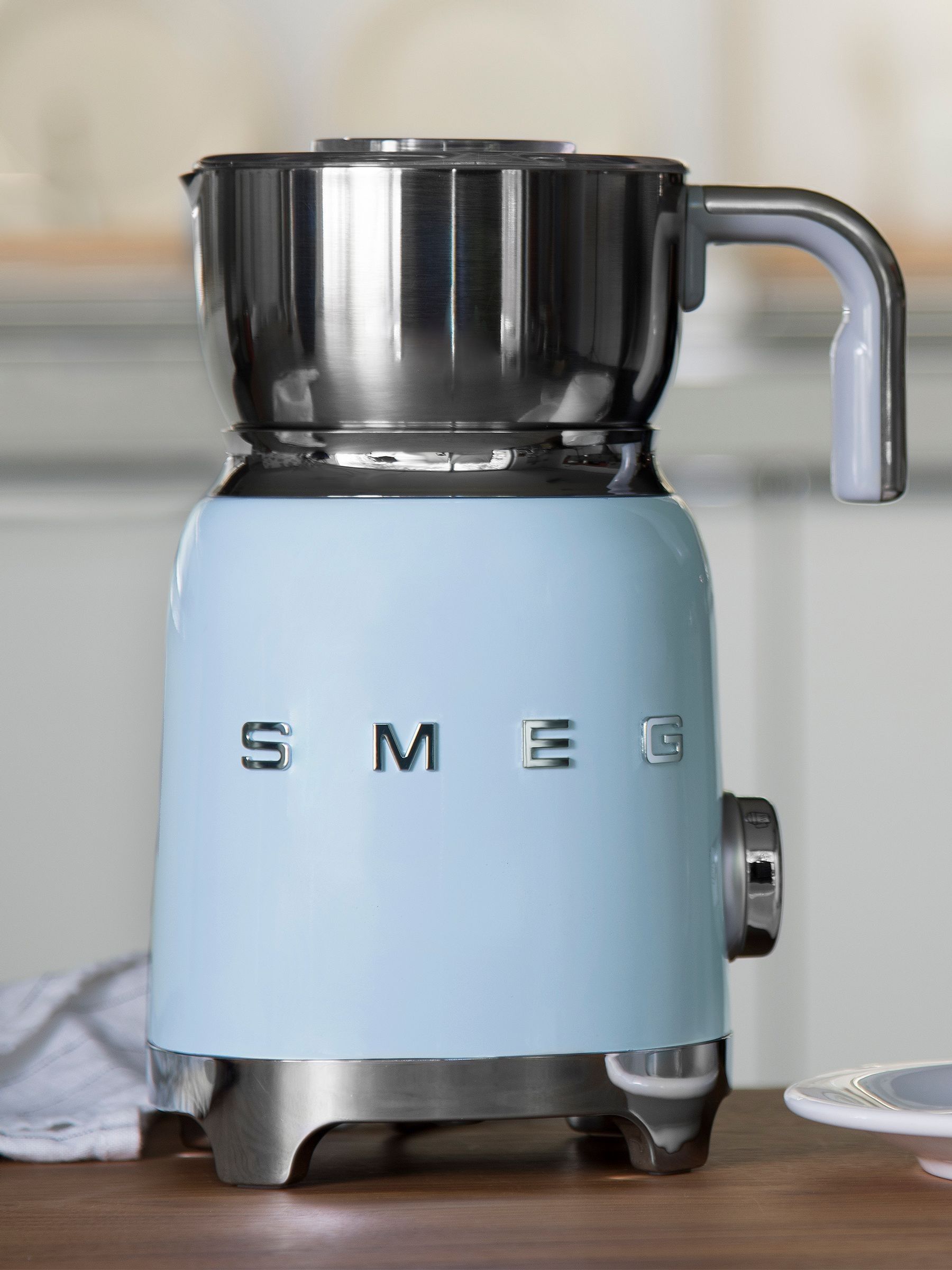 Smeg Pastel Blue Electric Milk Frother - Image 1 of 9