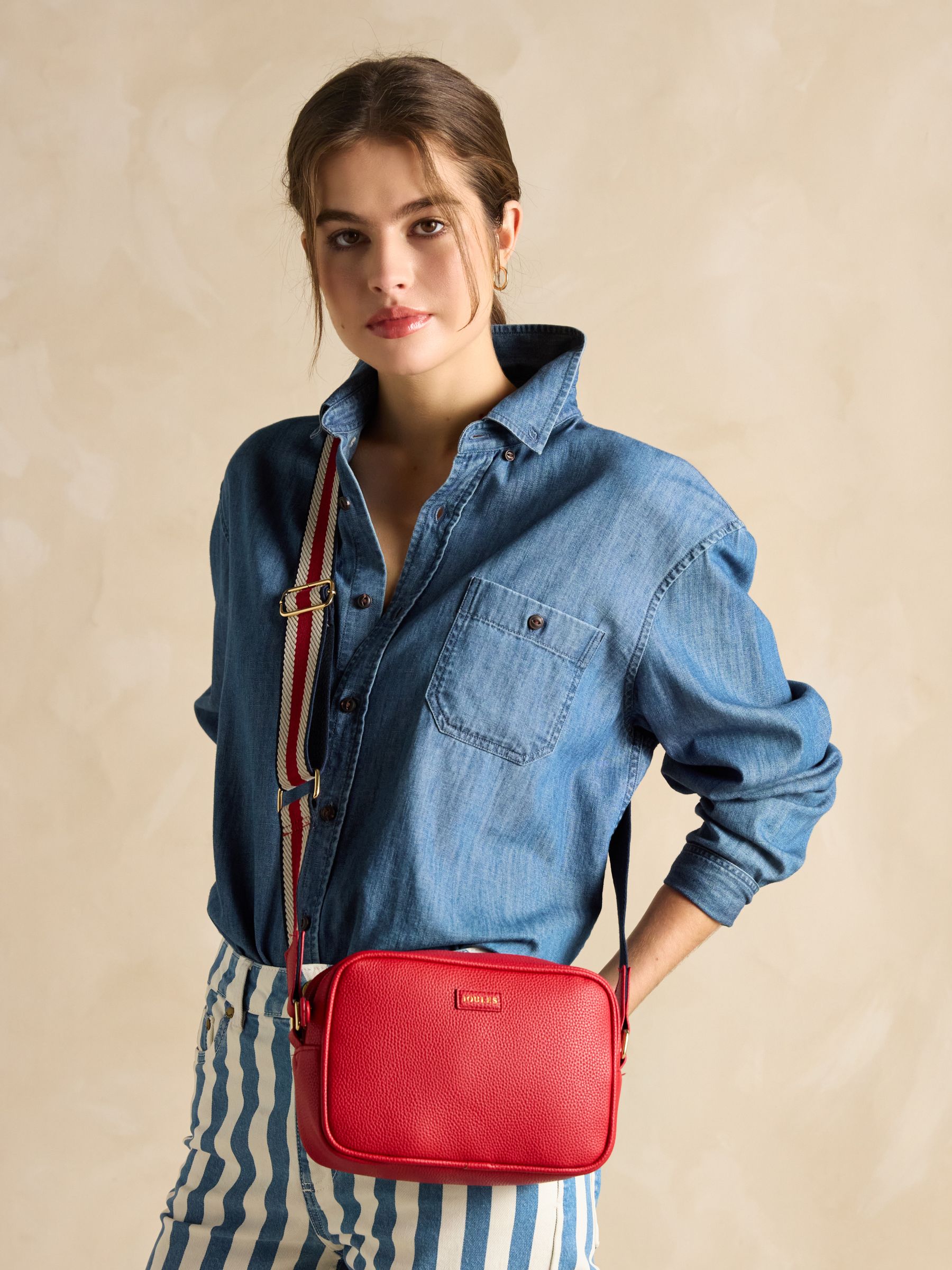 Trent Red Cross Body Bag - Image 3 of 7