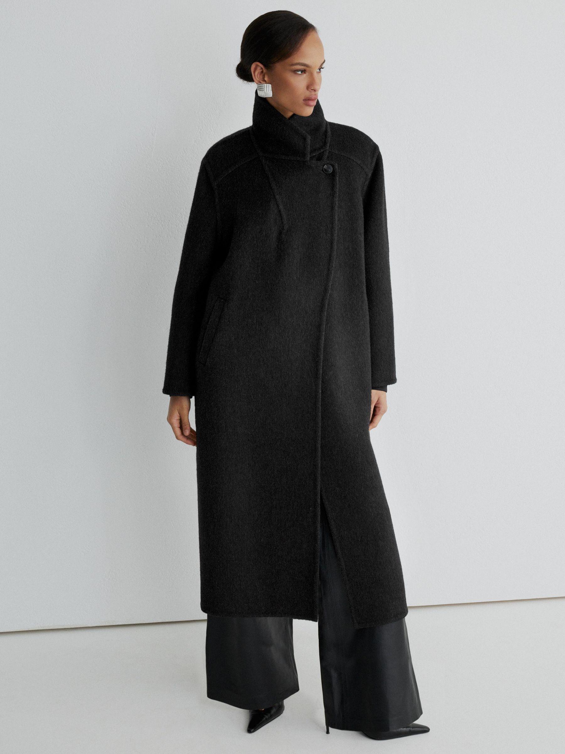 Atelier Wool-Blend Blind-Seam Double-Breasted Coat in Grey - Image 5 of 8