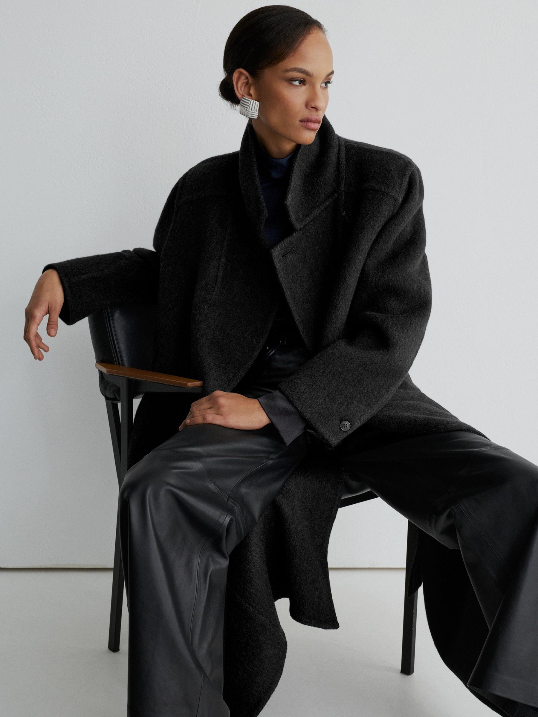 Atelier Wool-Blend Blind-Seam Double-Breasted Coat in Grey - Image 6 of 8