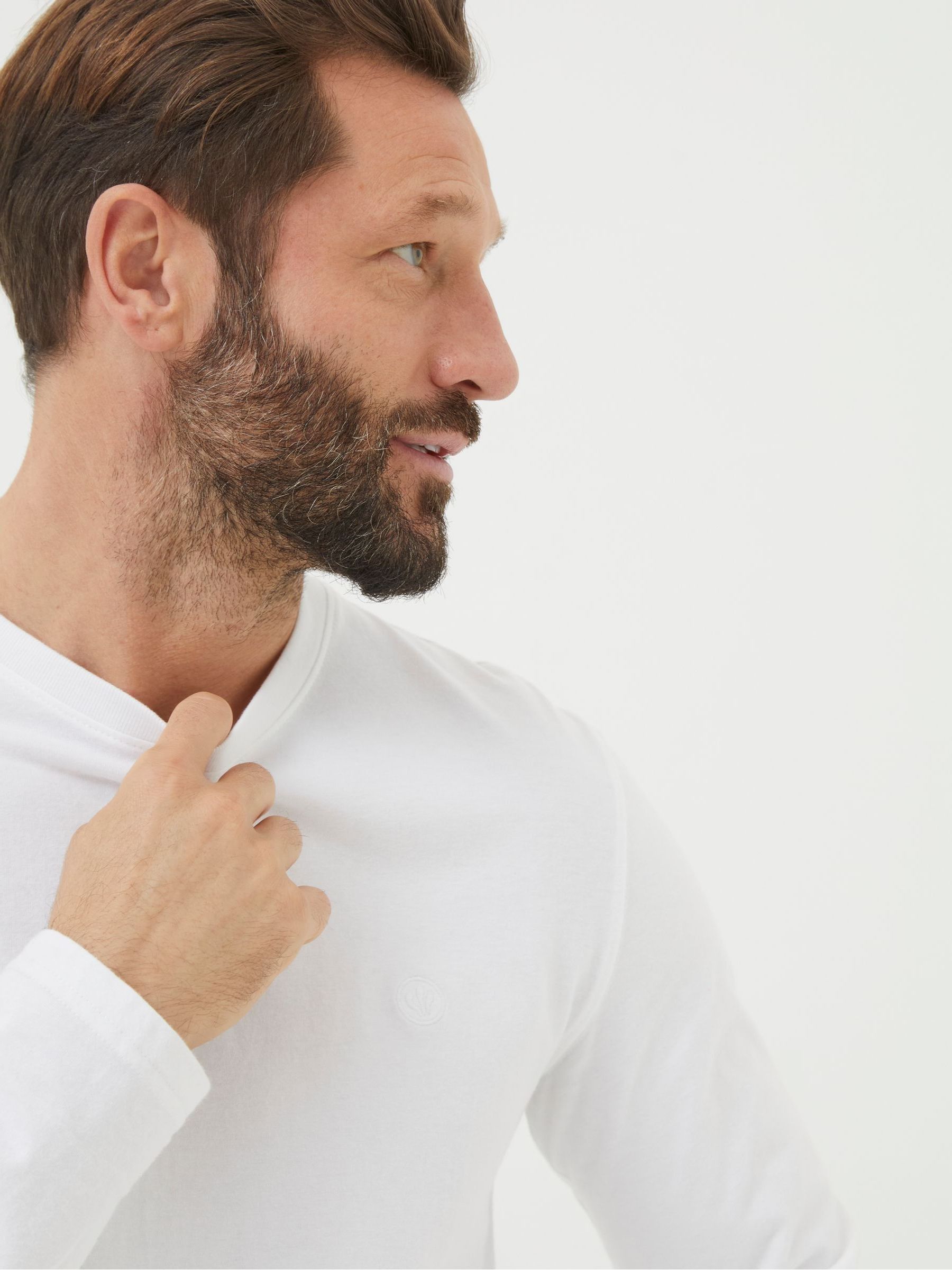 White Long Sleeve Lulworth Crew Neck T-Shirt - Image 3 of 4