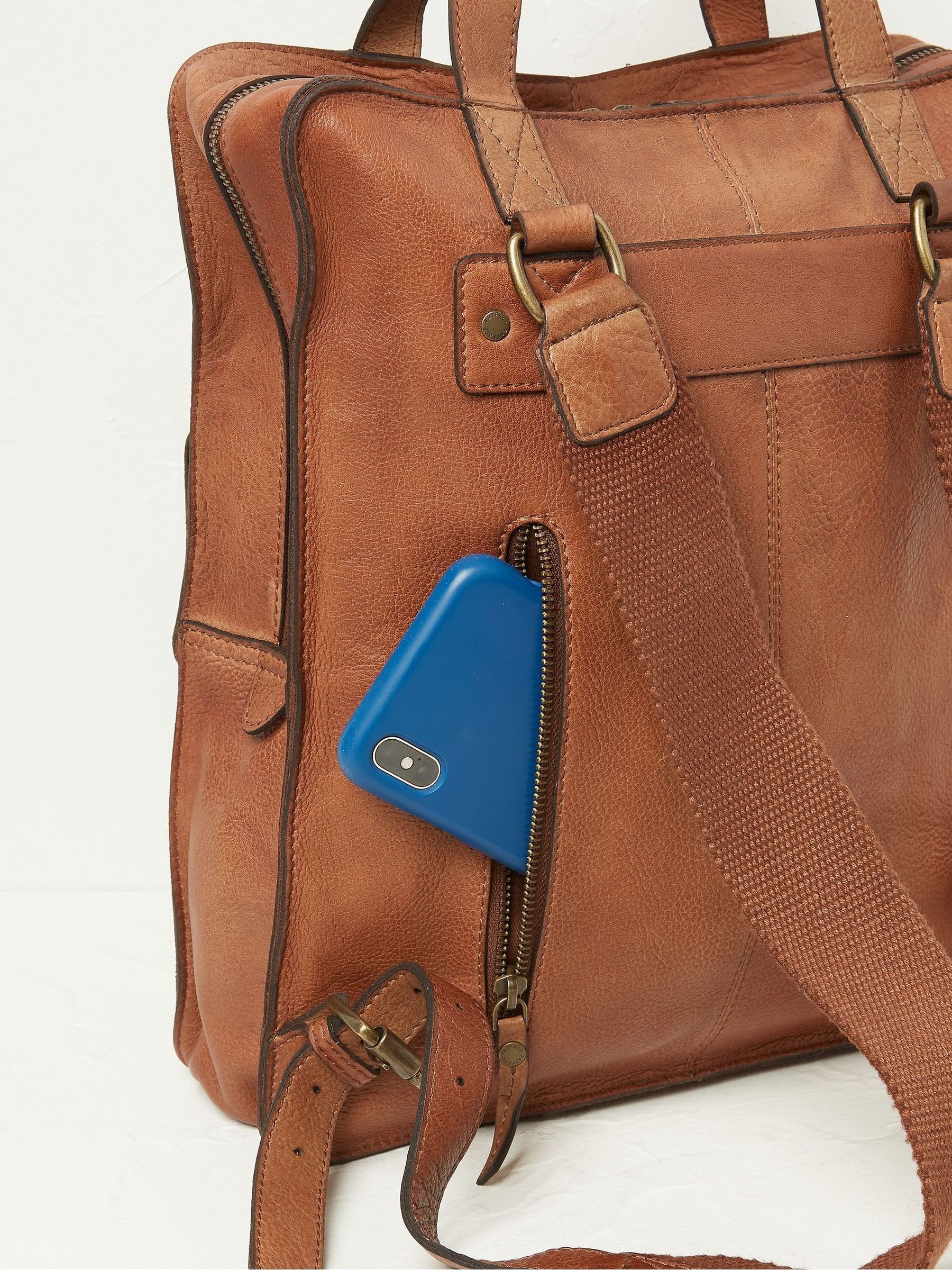 Windsor Brown Leather Rucksack - Image 2 of 3