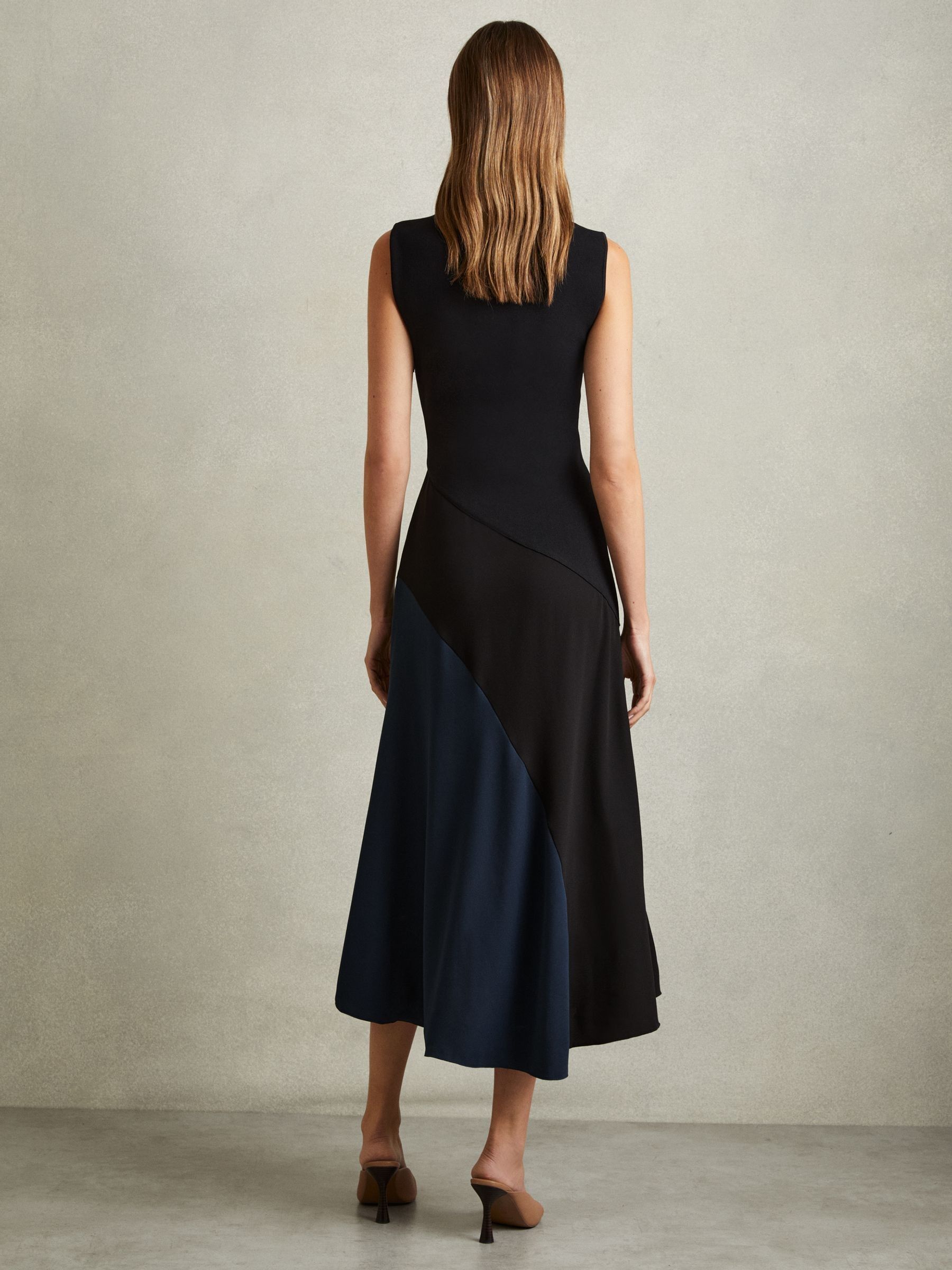 Petite Hybrid Colourblock Midi Dress in Black - Image 5 of 7