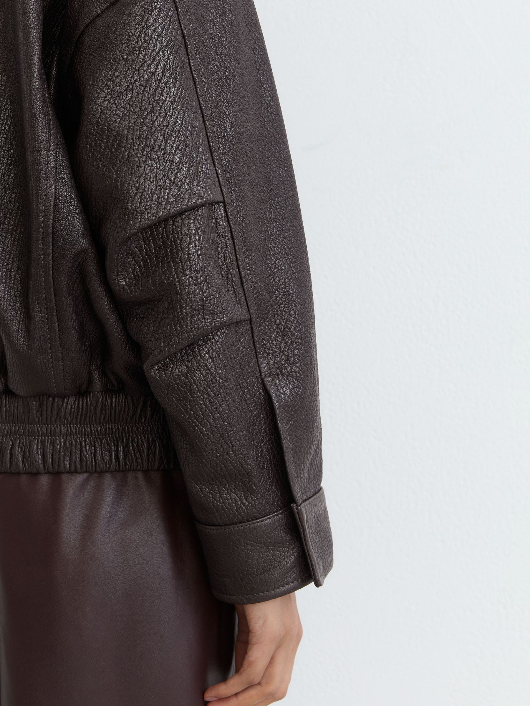 Grained-Leather Twin-Pocket Relaxed Jacket in Ebony Brown - Image 7 of 8