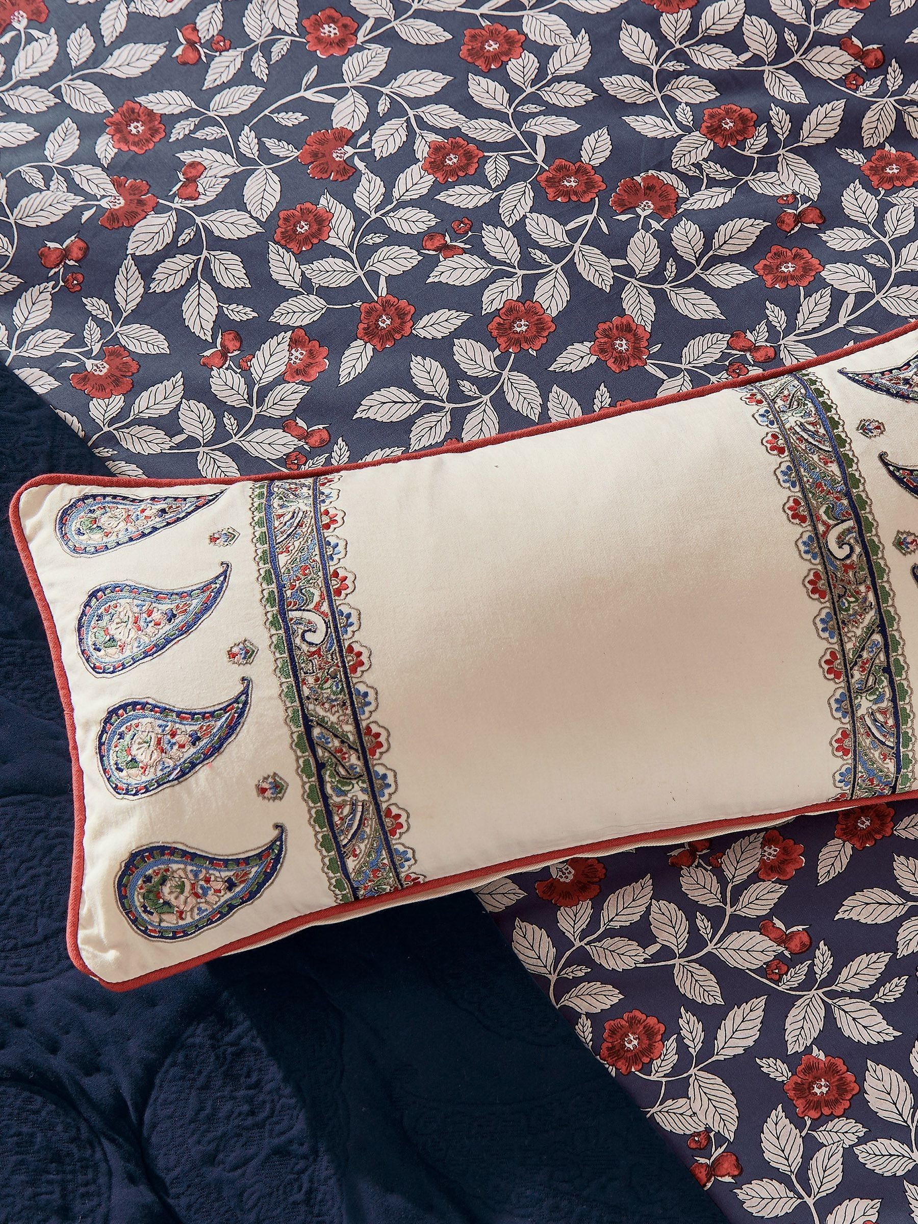 White Paisley 100% Cotton Cushion - Image 3 of 7