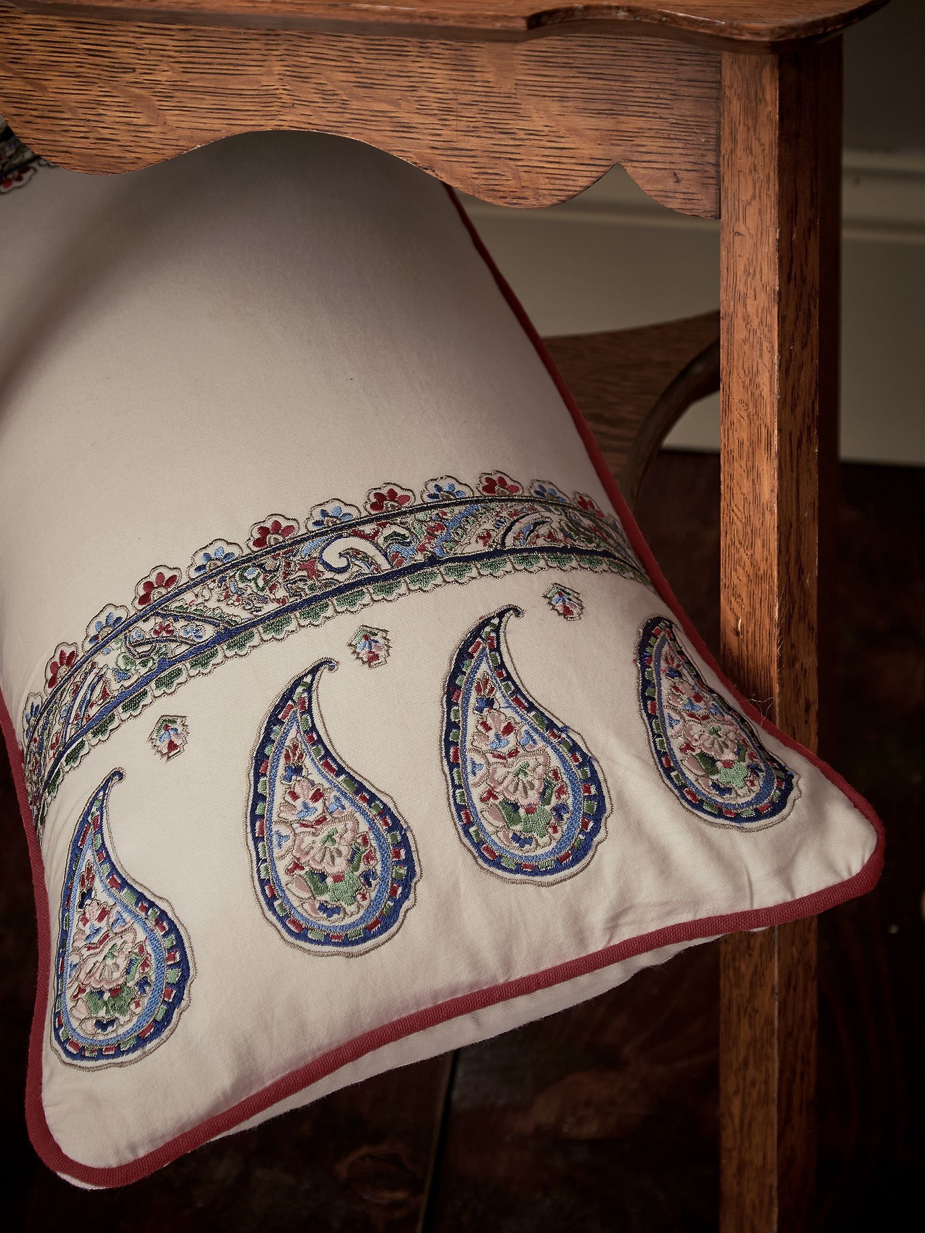 White Paisley 100% Cotton Cushion - Image 4 of 7
