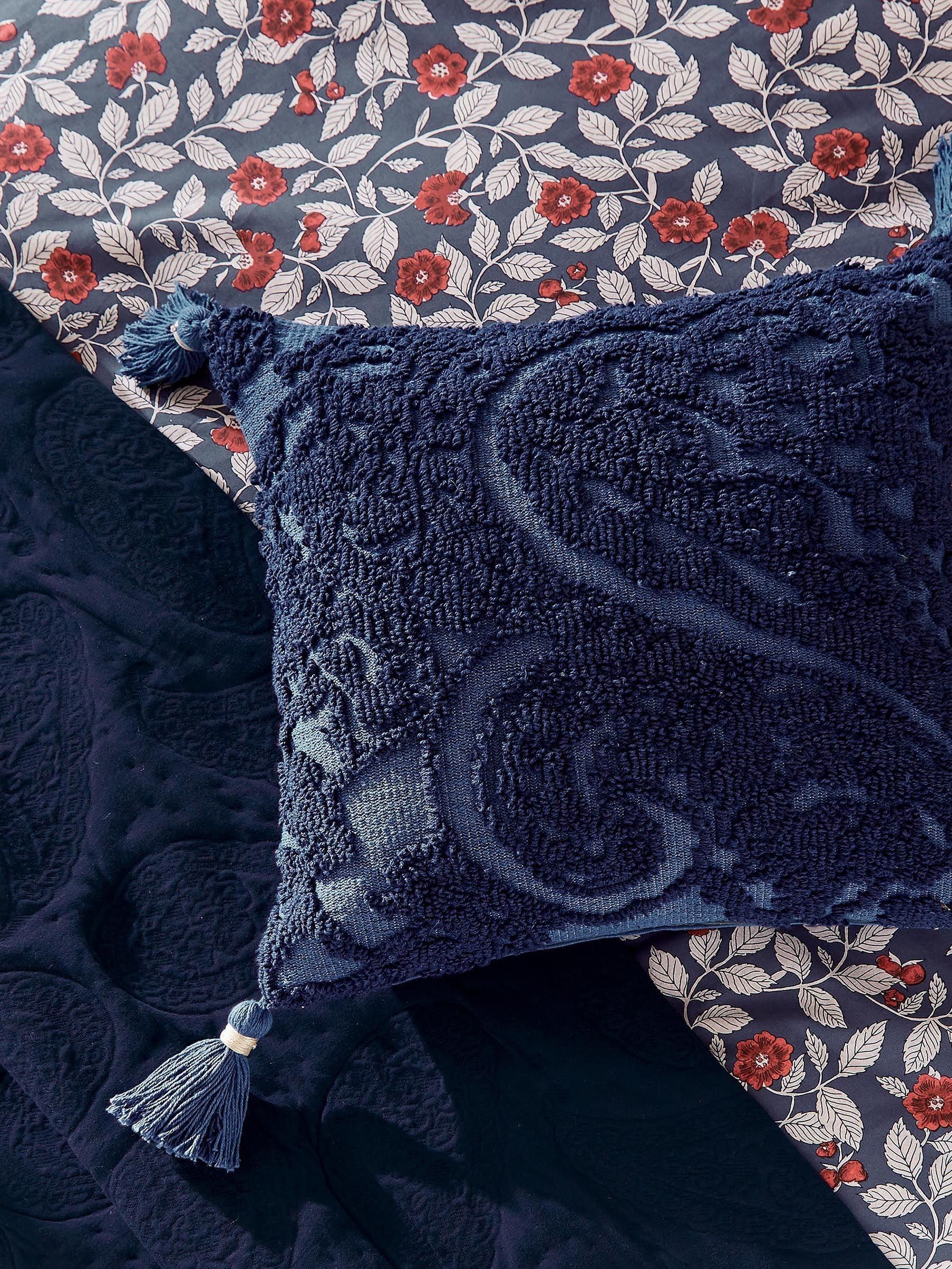 Blue 100% Cotton Paisley Tufted Cushion - Image 3 of 8