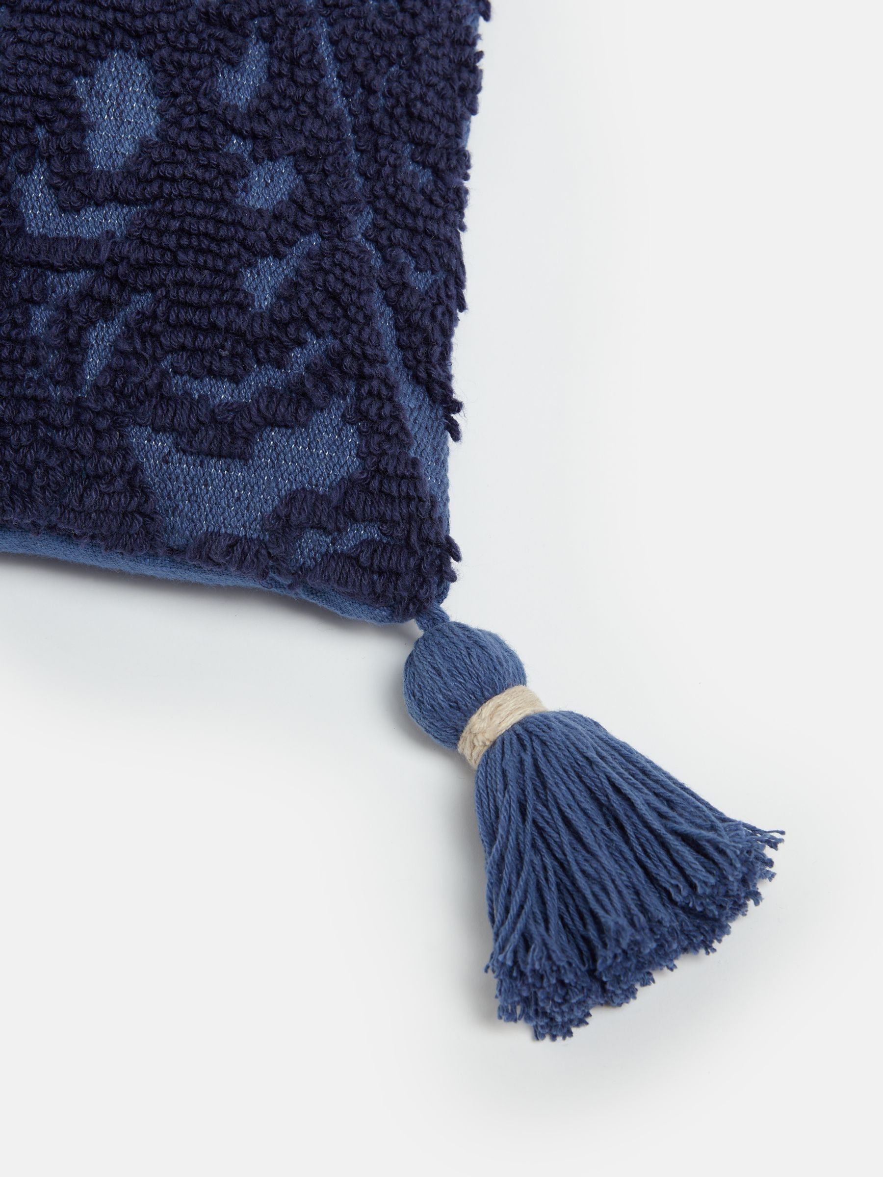 Blue 100% Cotton Paisley Tufted Cushion - Image 6 of 8