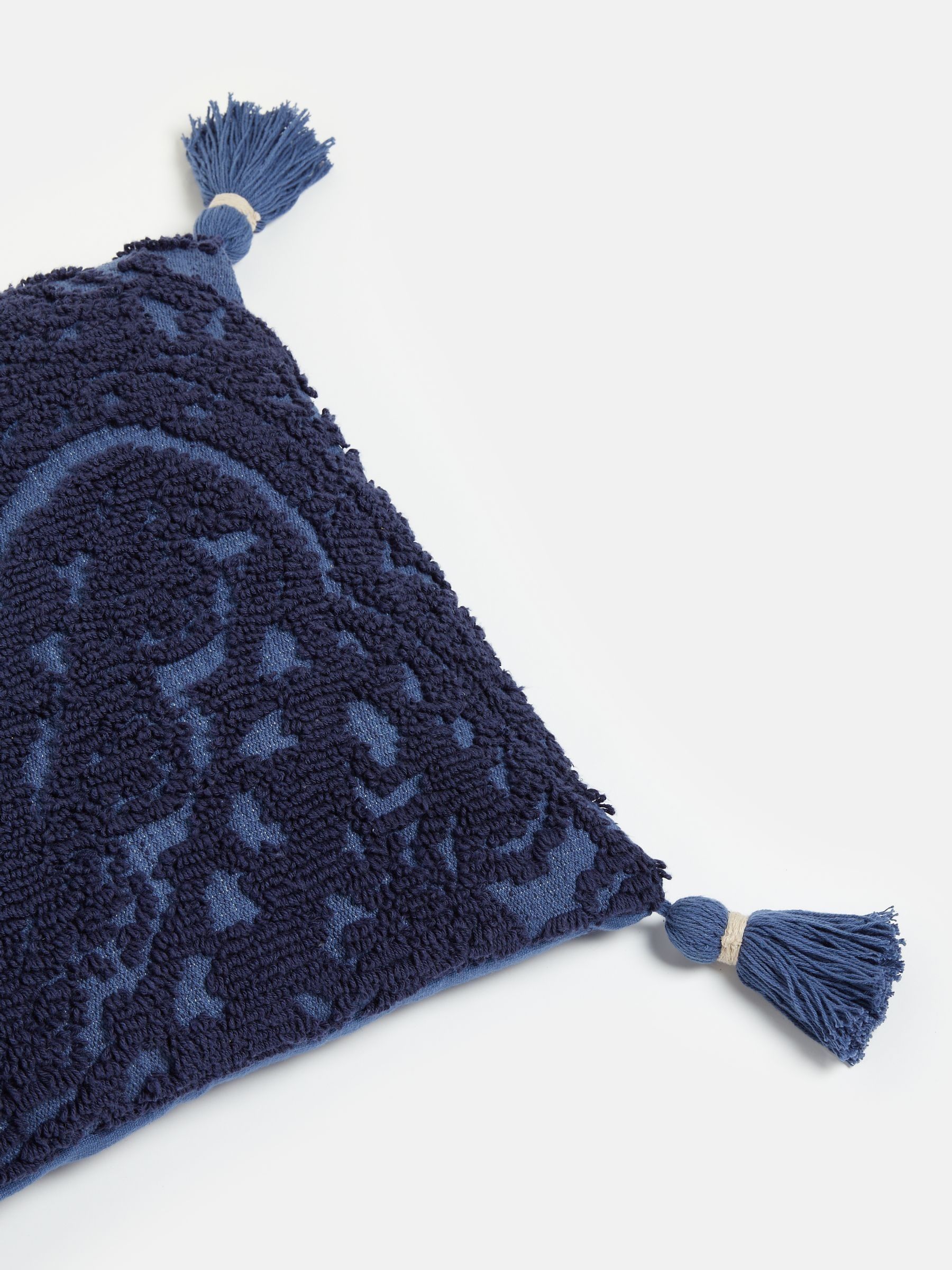Blue 100% Cotton Paisley Tufted Cushion - Image 7 of 8