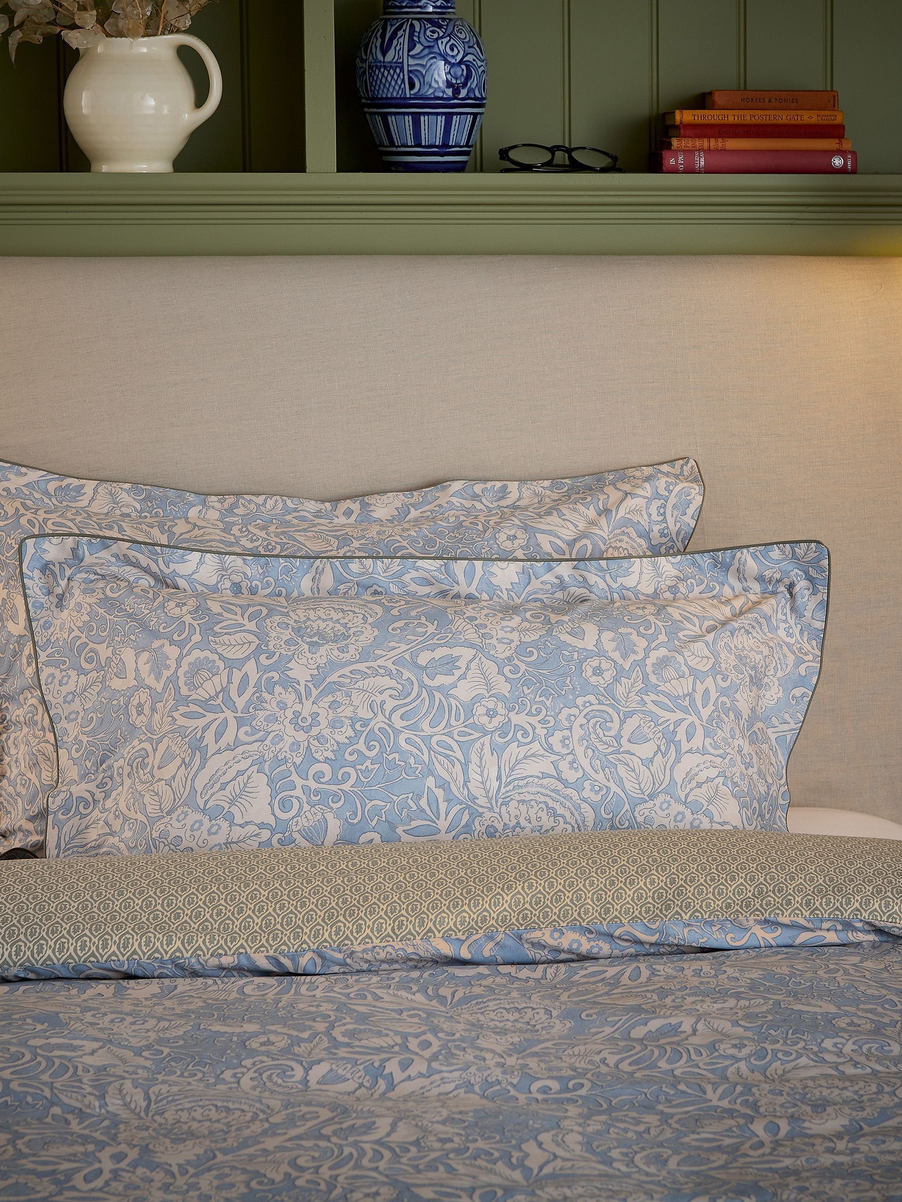 Balmoral Floral Blue 100% Cotton Bedding Set - Image 3 of 5