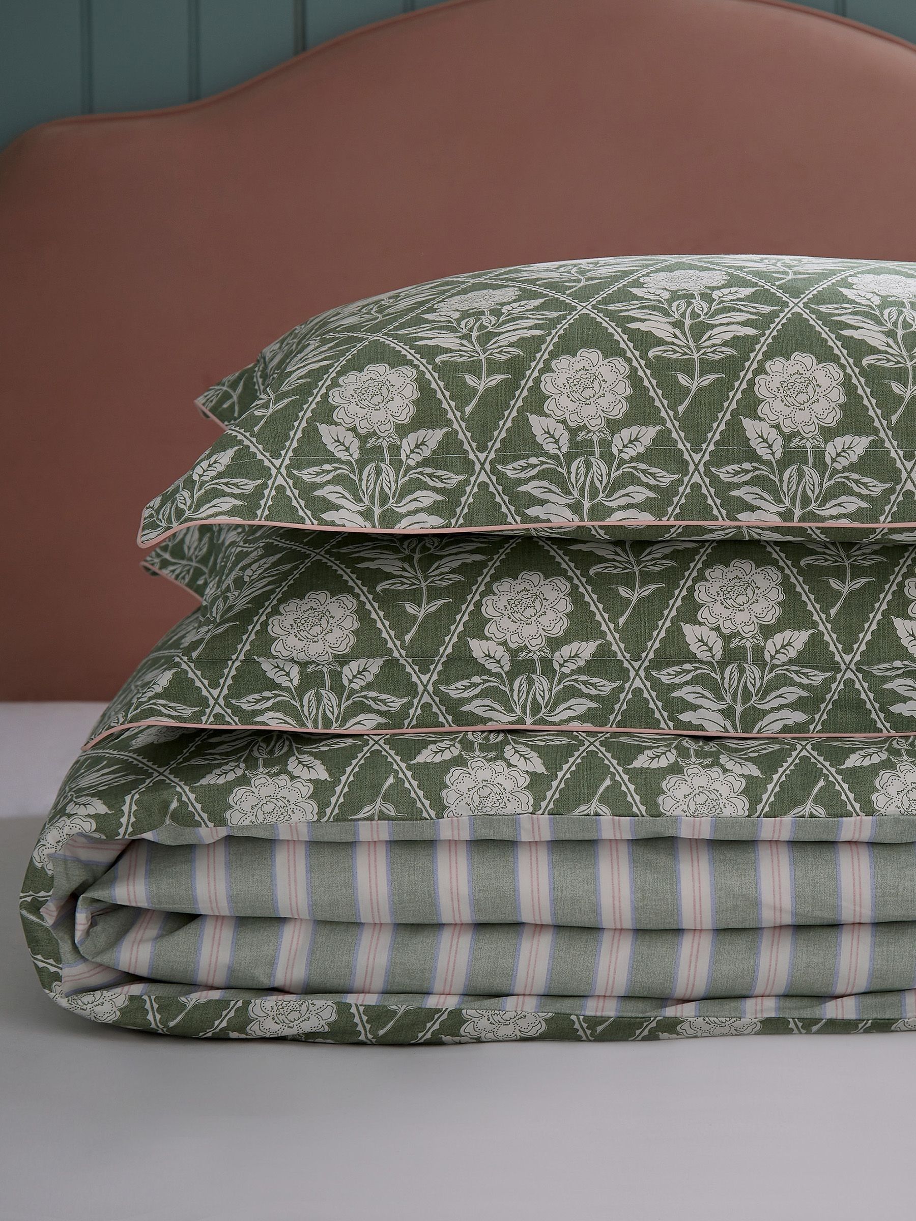 Juliette Stamp Green 100% Cotton Bedding Set - Image 4 of 6